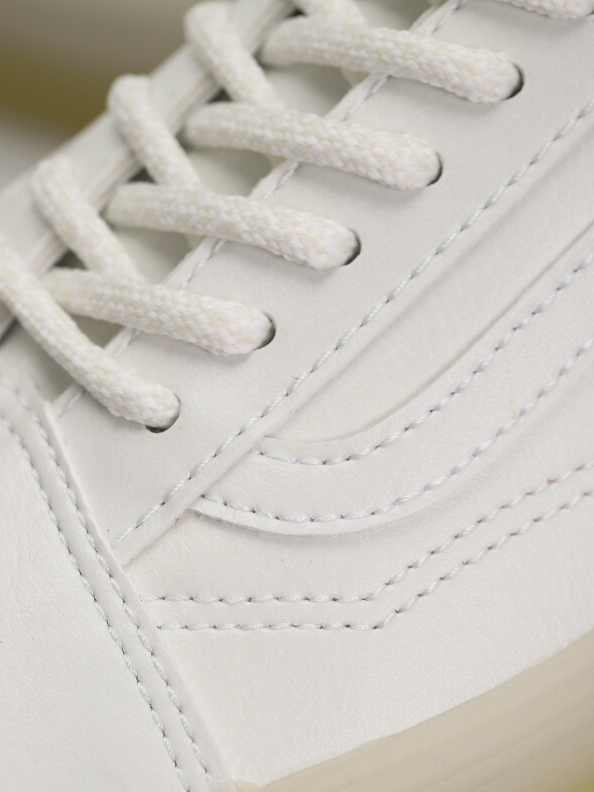 Boty Vans Old Skool (glow to the flo' white)