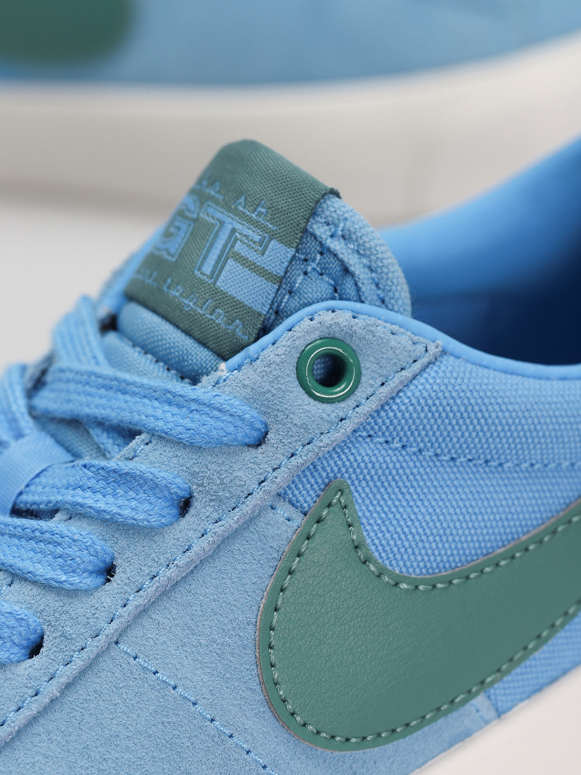 Boty Nike SB Zoom Blazer Low Pro Gt (university blue/bicoastal)