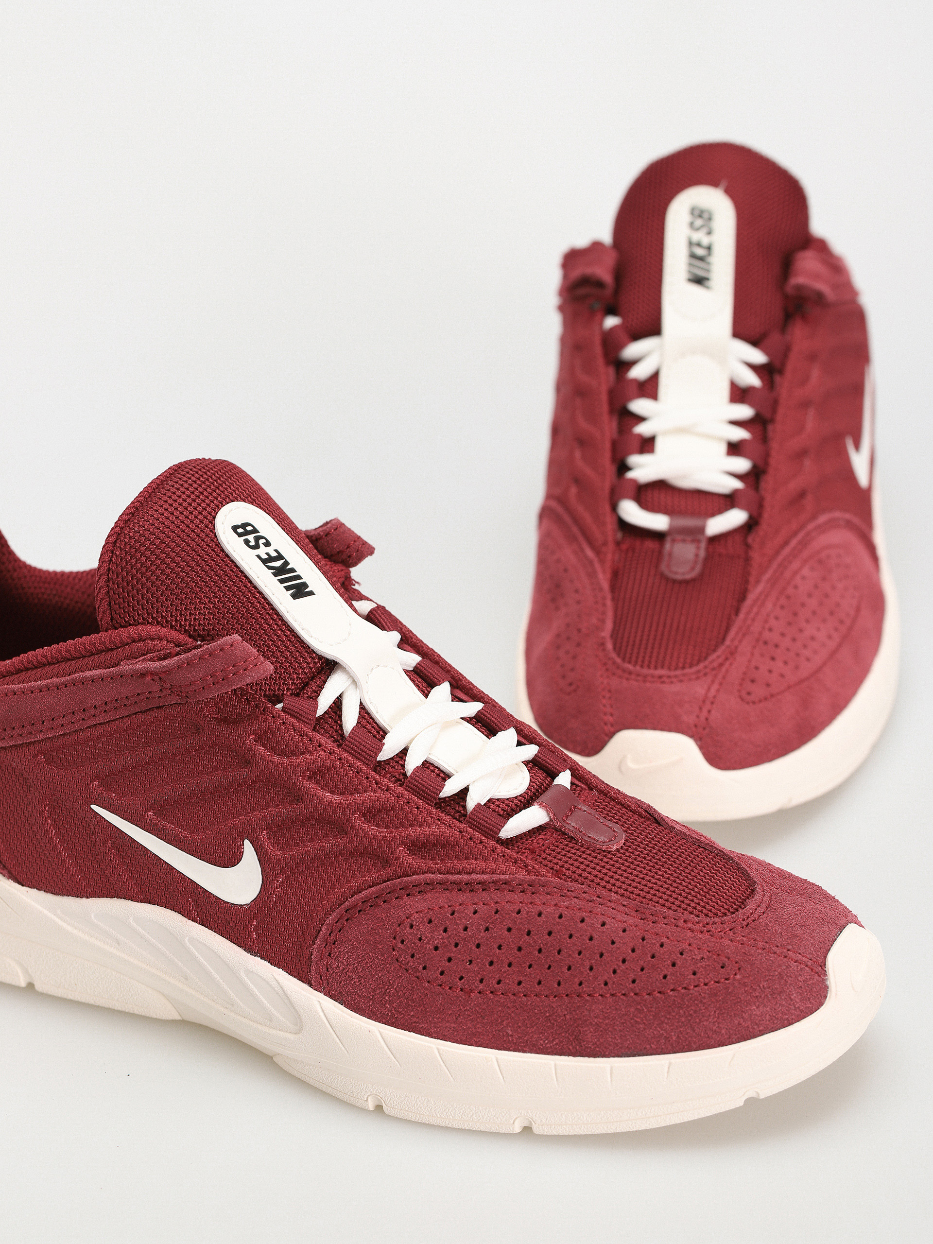 Boty Nike SB Vertebrae (team red/sail team red sail)