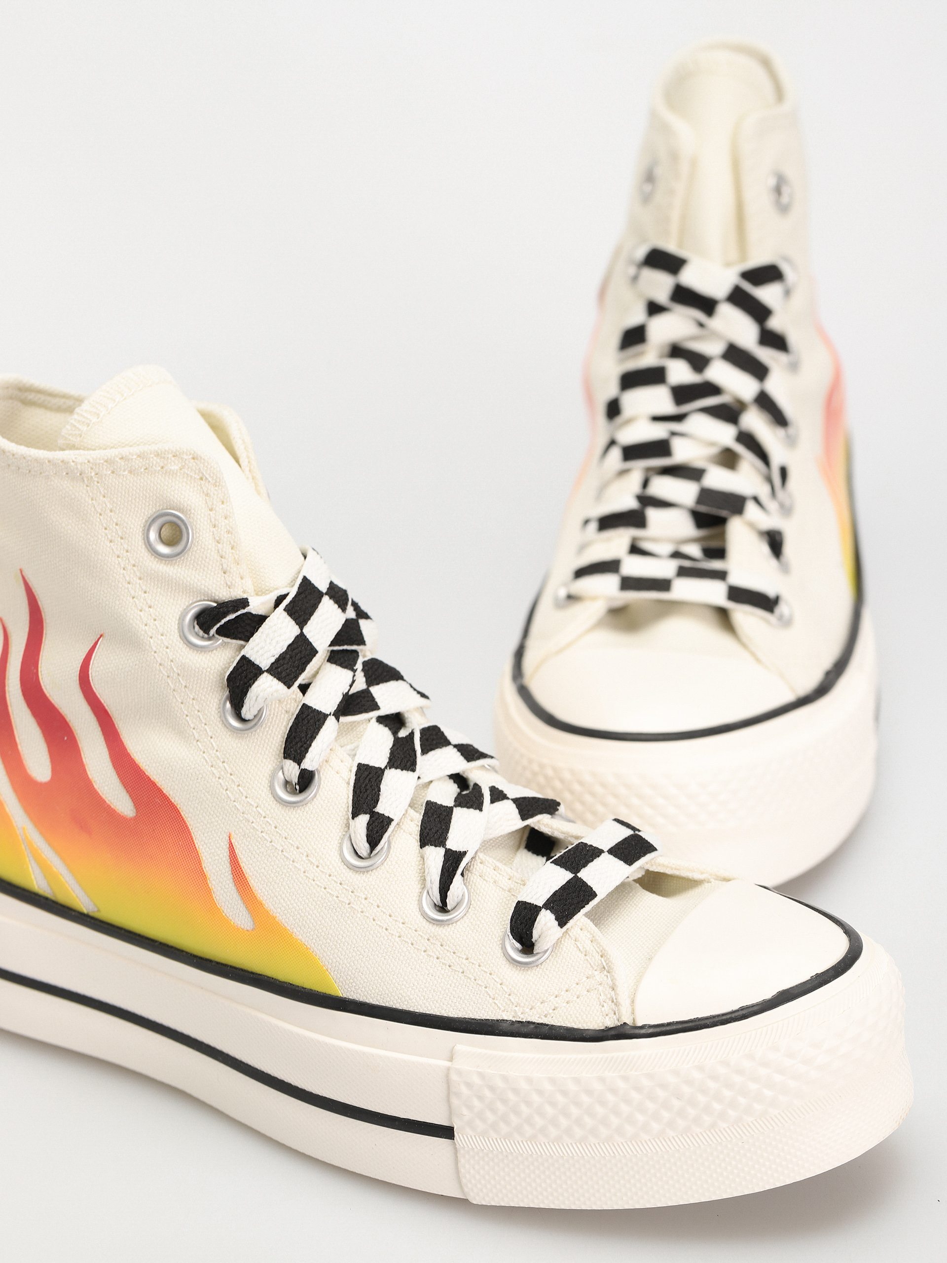 Tenisky Converse Chuck Taylor All Star Lift Hi Wmn (flames/off white)
