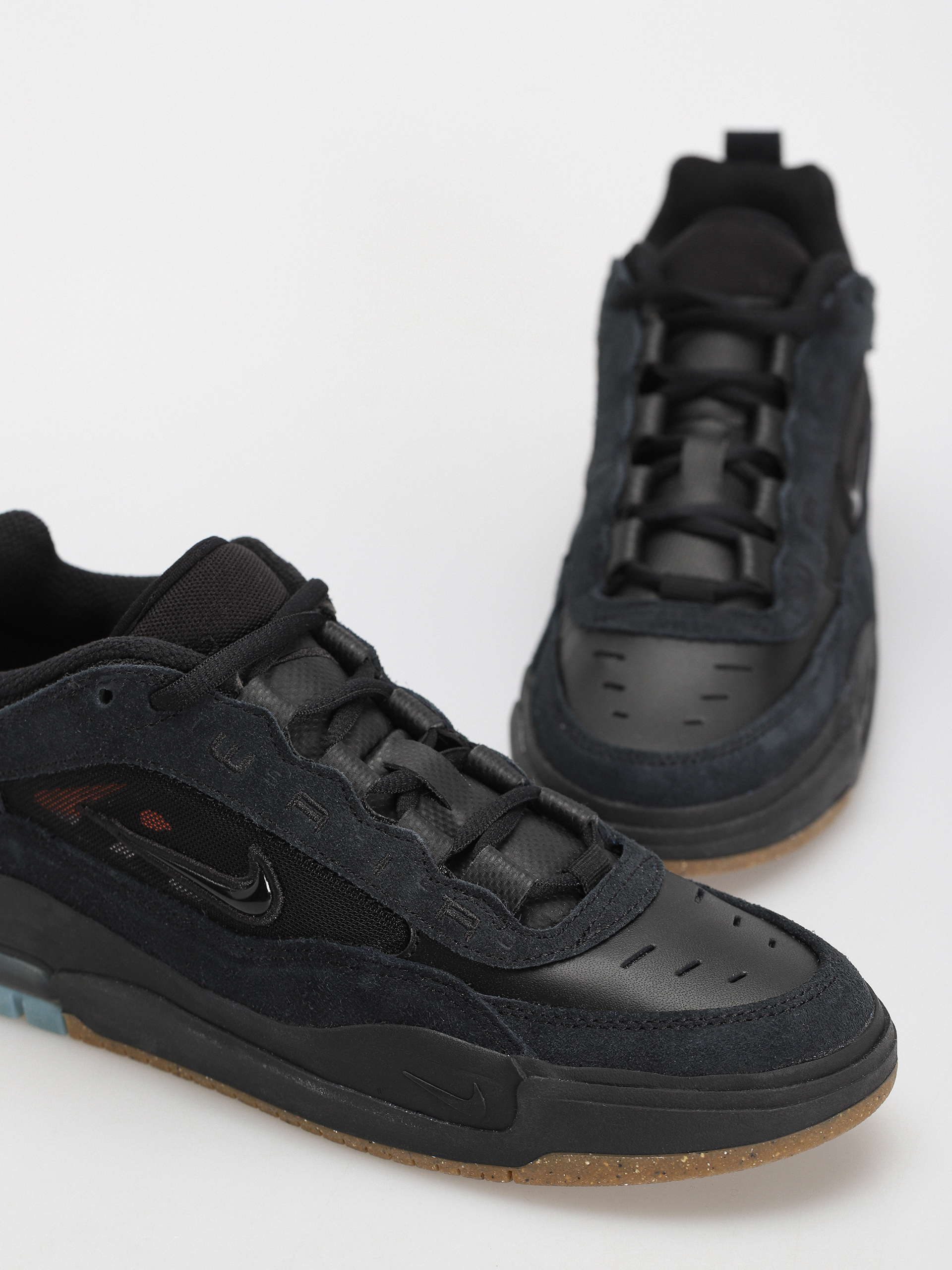 Boty Nike SB Air Max Ishod (black/black anthracite black)