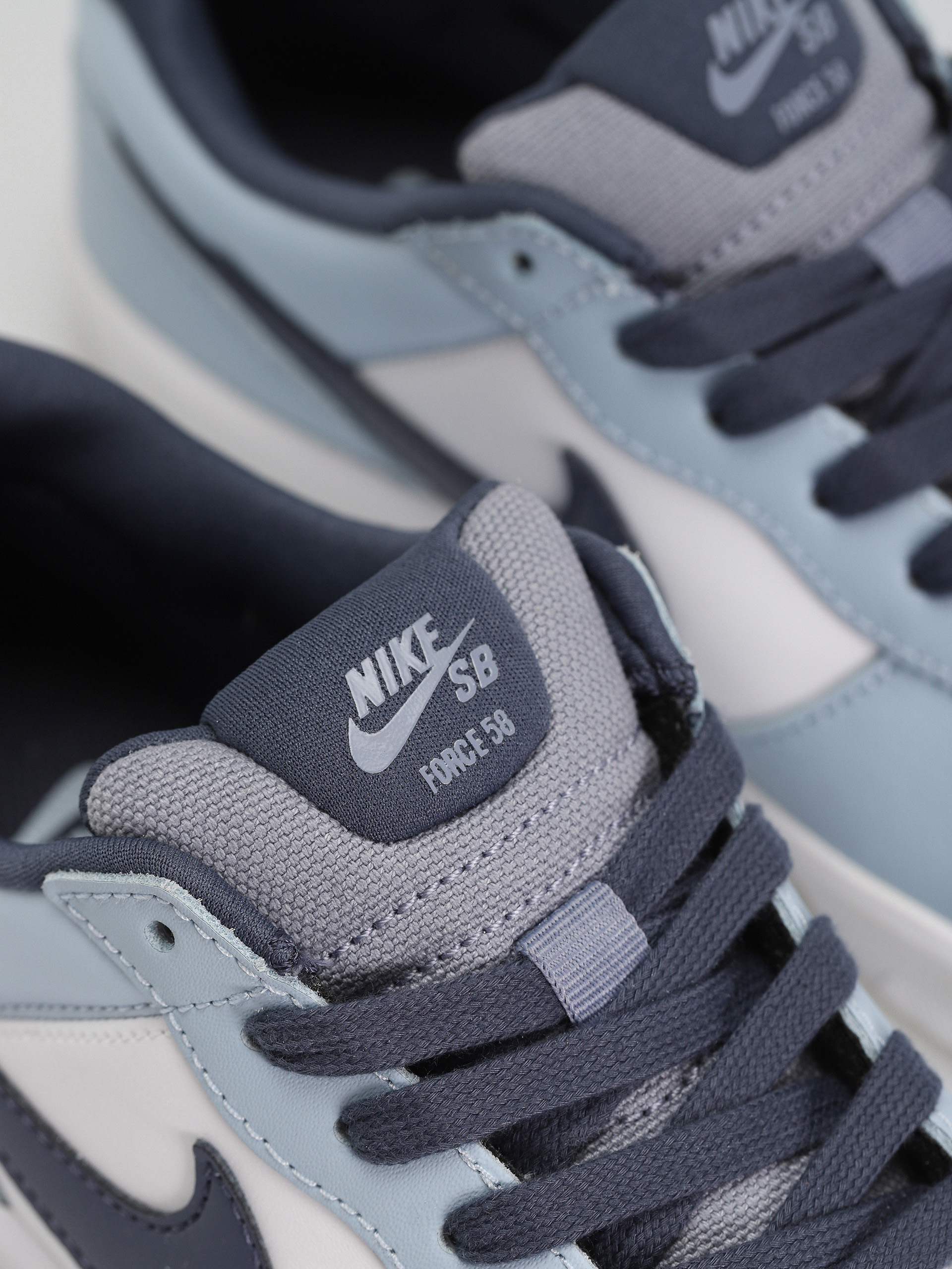 Boty Nike SB Force 58 Prm L (white/thunder blue white ashen slate)