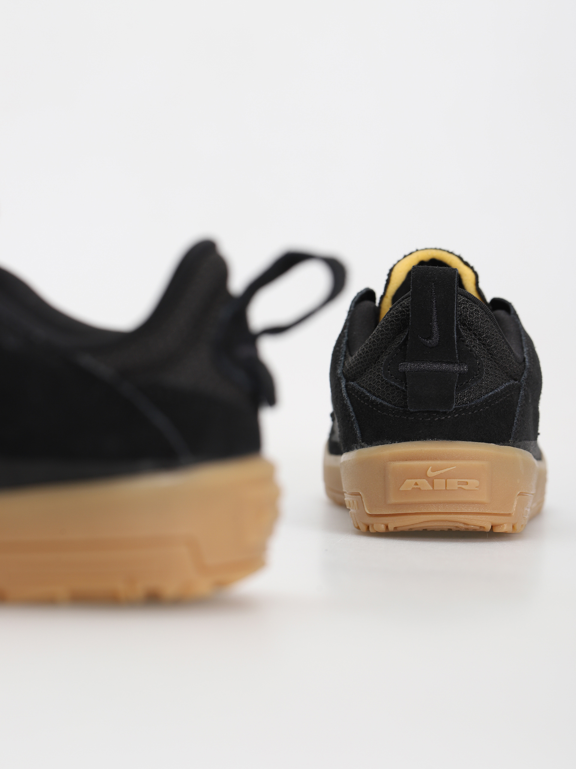 Boty Nike SB Day One JR (black/black gum light brown white)