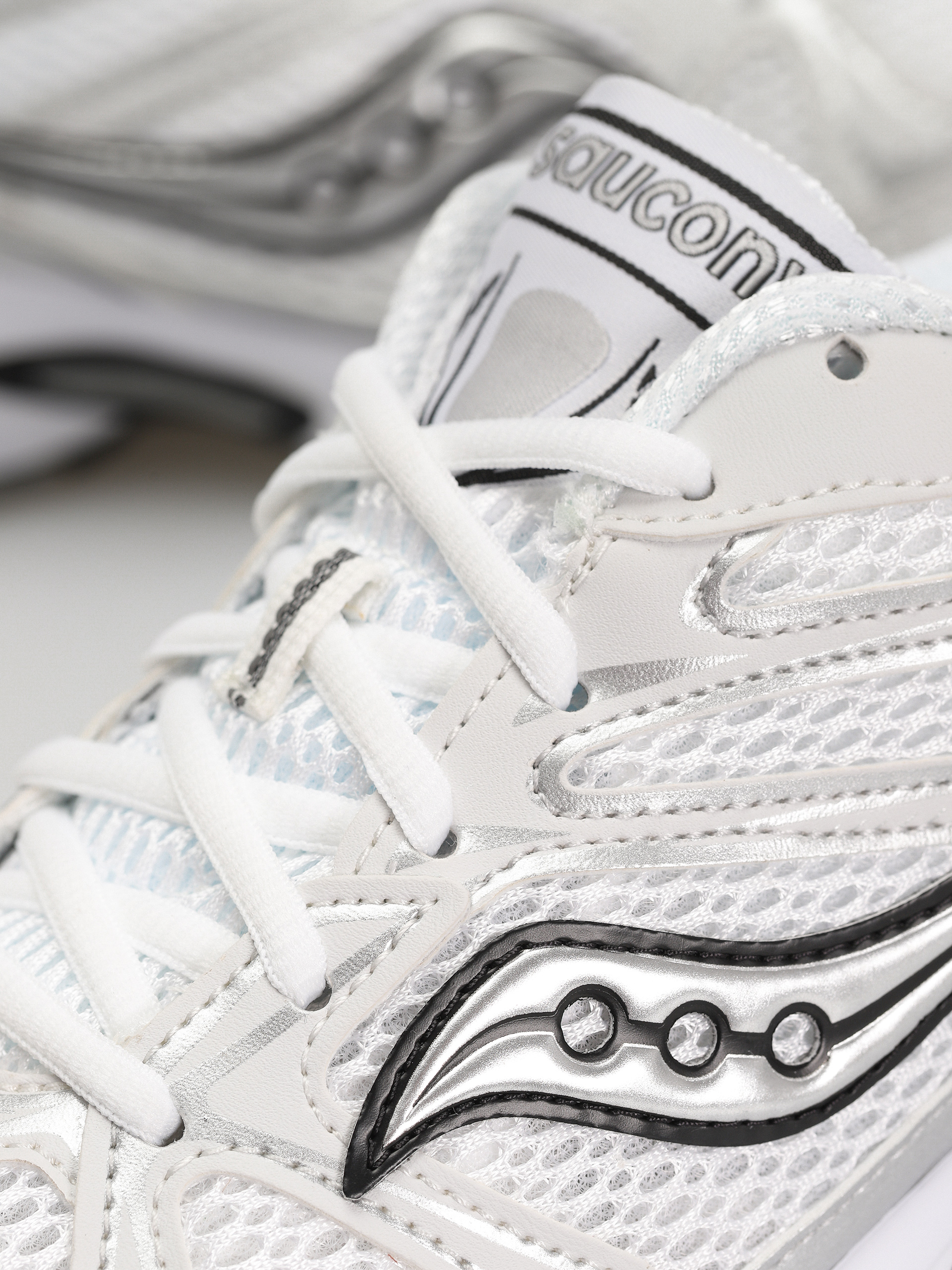 Boty Saucony Grid Ride Millennium (white/silver)