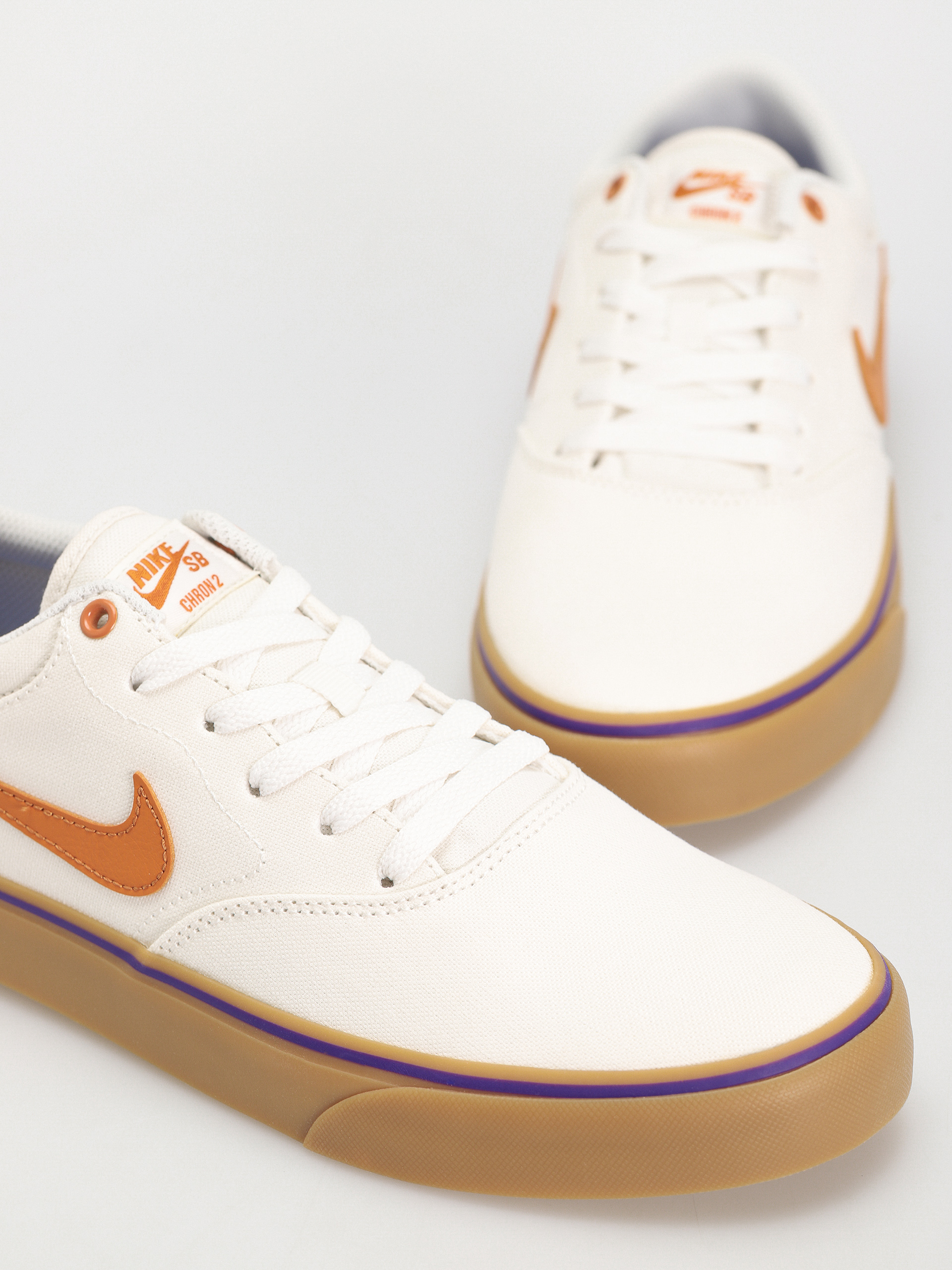 Boty Nike SB Chron 2 Canvas (summit white/monarch summit white)