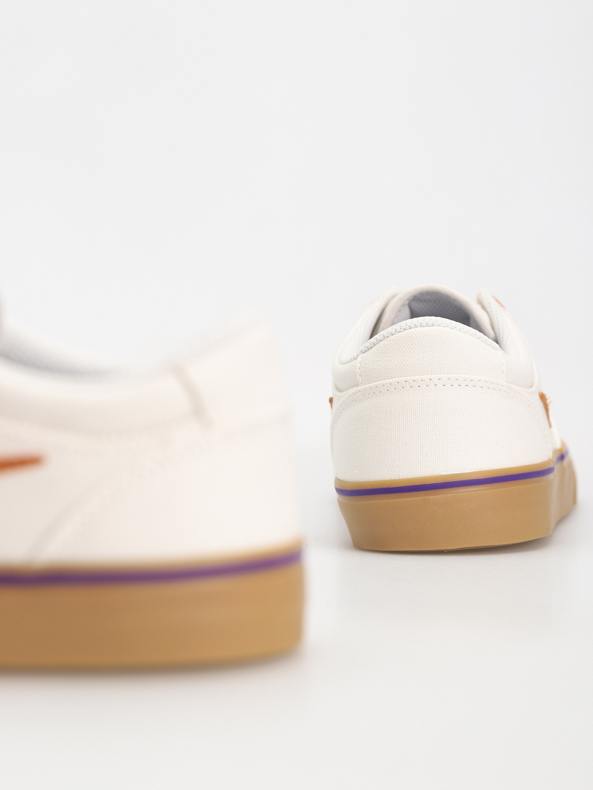 Boty Nike SB Chron 2 Canvas (summit white/monarch summit white)