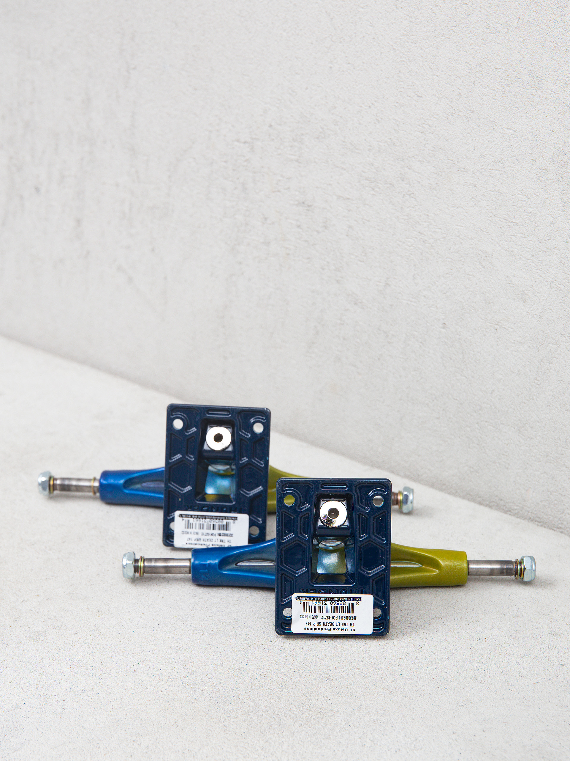 Trucky Thunder Death Grip Lights (navy/gold)