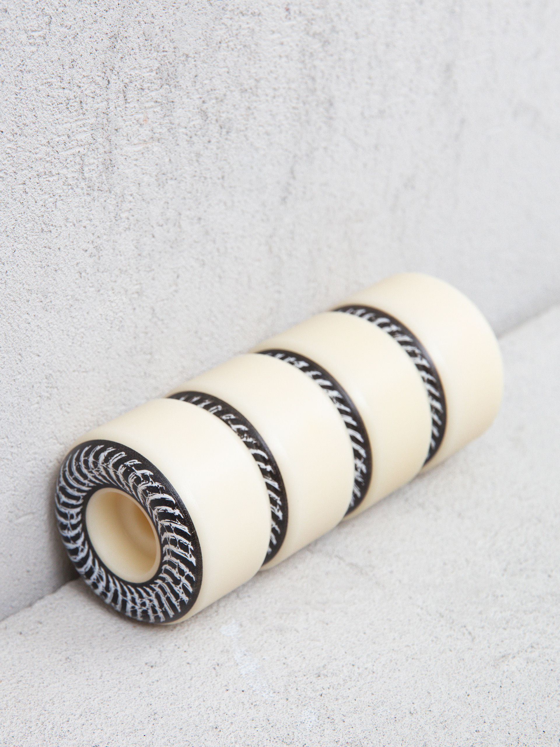 Kolečka Spitfire F4 99D Conical Full Decay (natural/black)