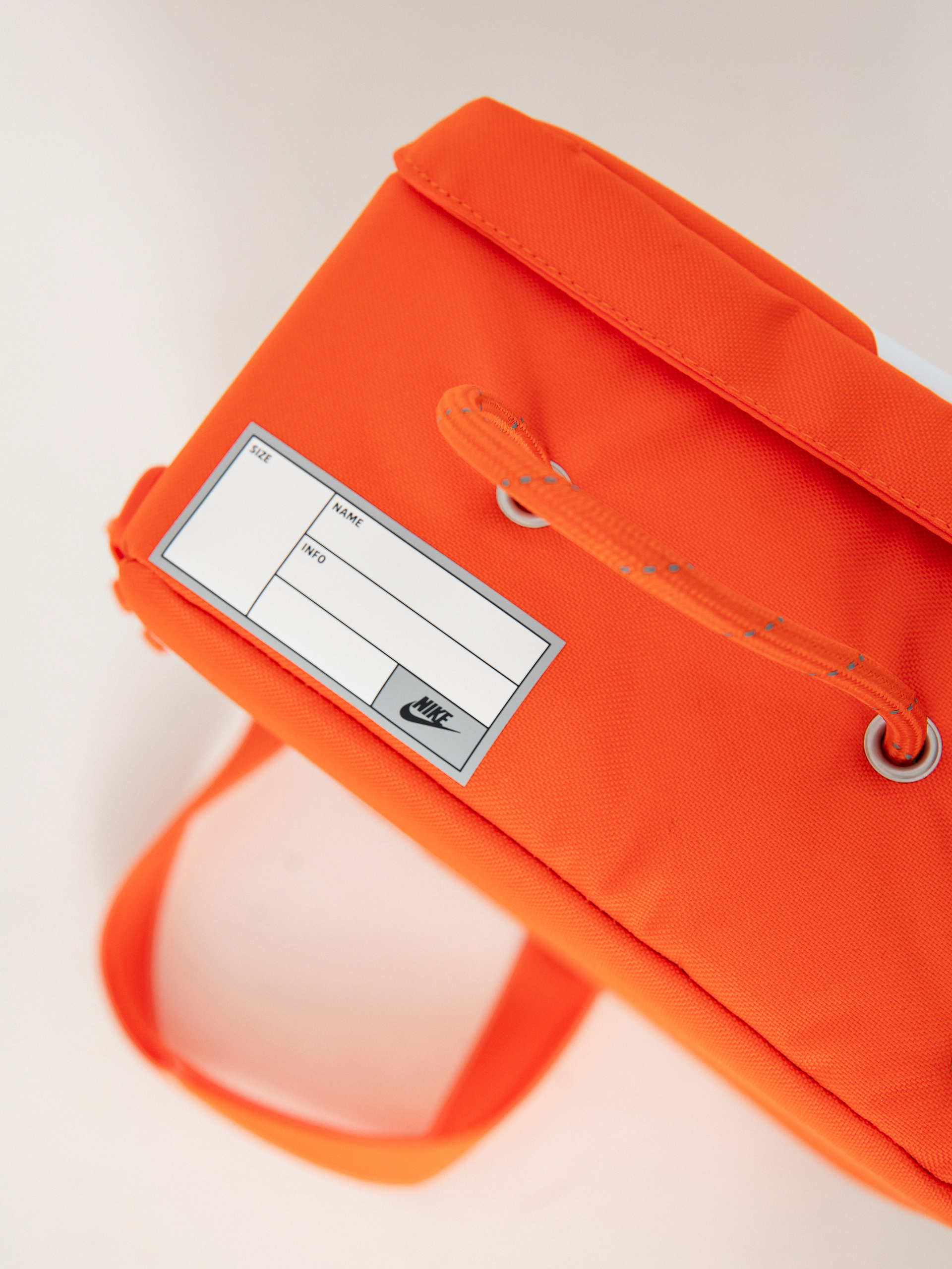 Batoh Nike SB Box Nike 12L (orange/orange/white)