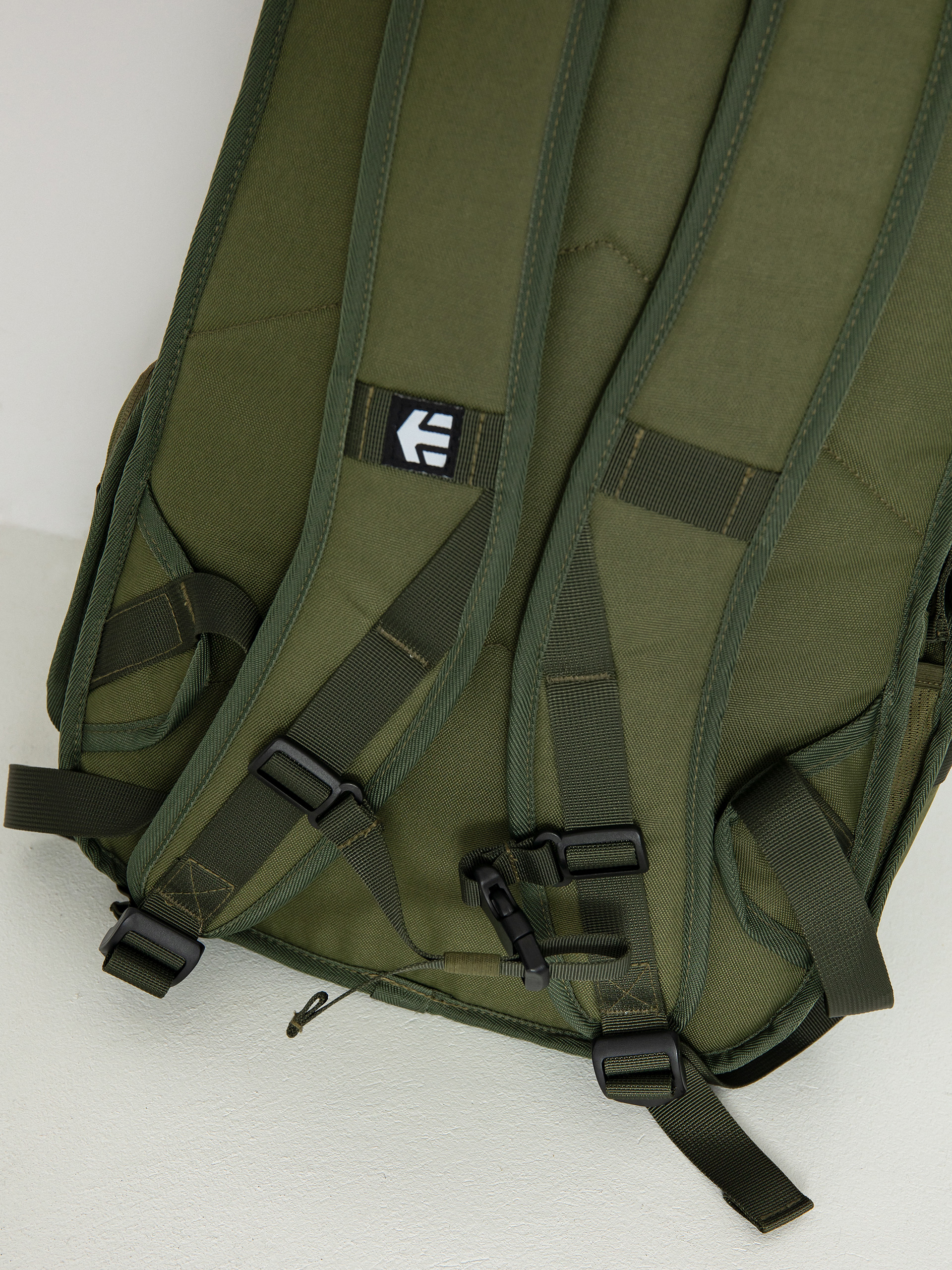 Batoh Etnies Marana (army)