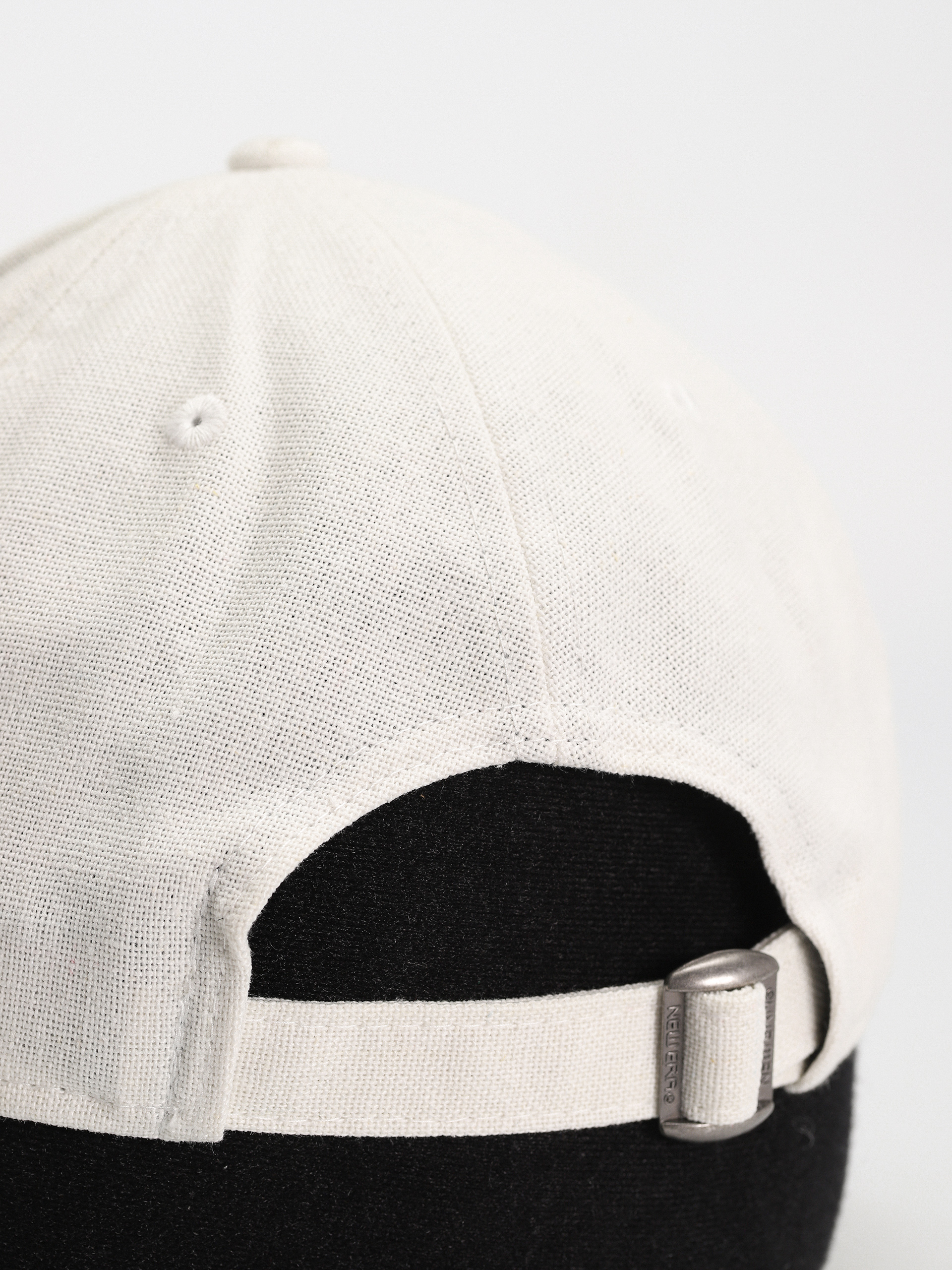 Kšiltovka  New Era Linen 9Forty New York Yankess (white/white)