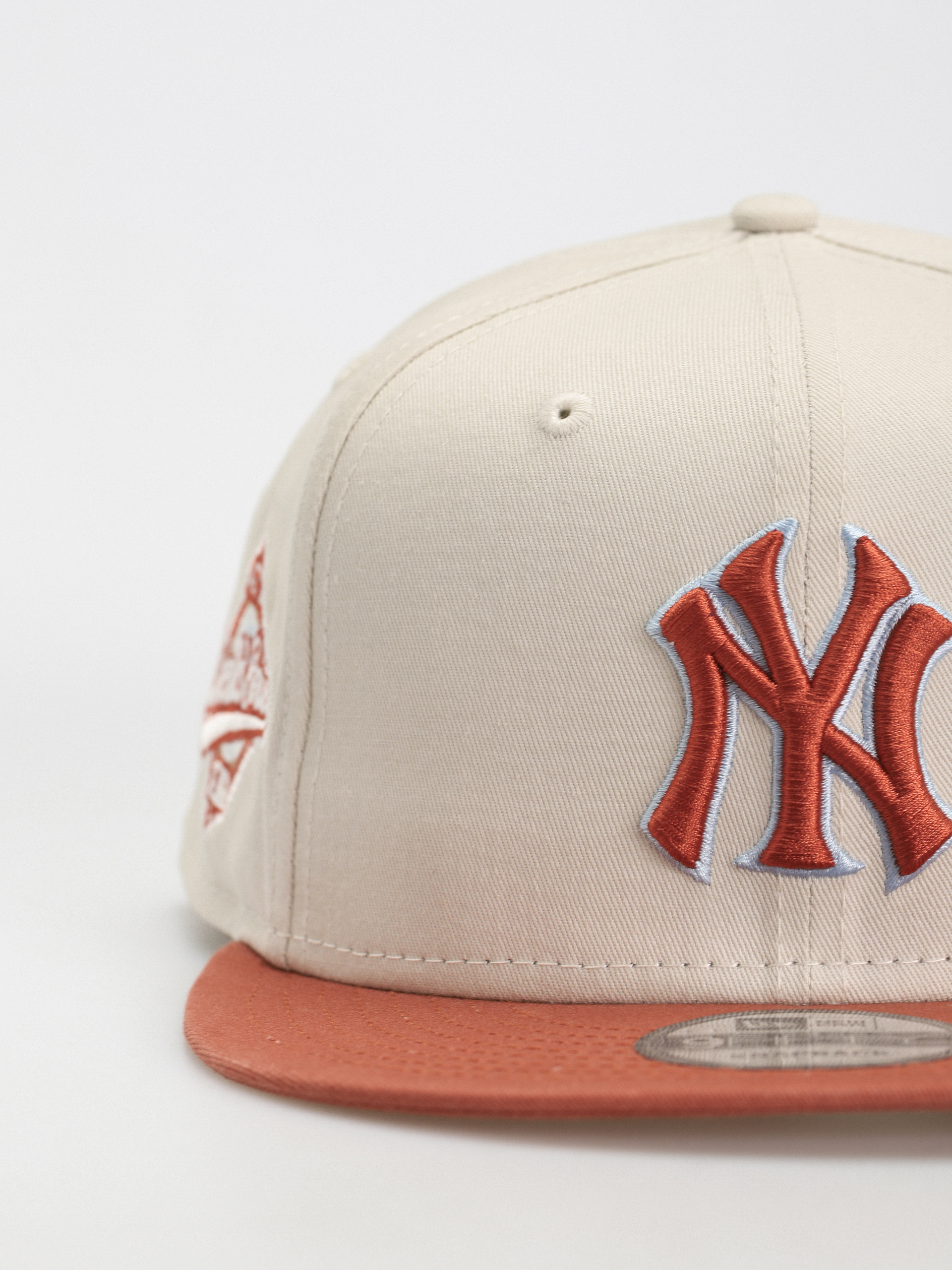 Kšiltovka  New Era MLB Patch 9Fifty New York Yankees (ivory/terracotta)