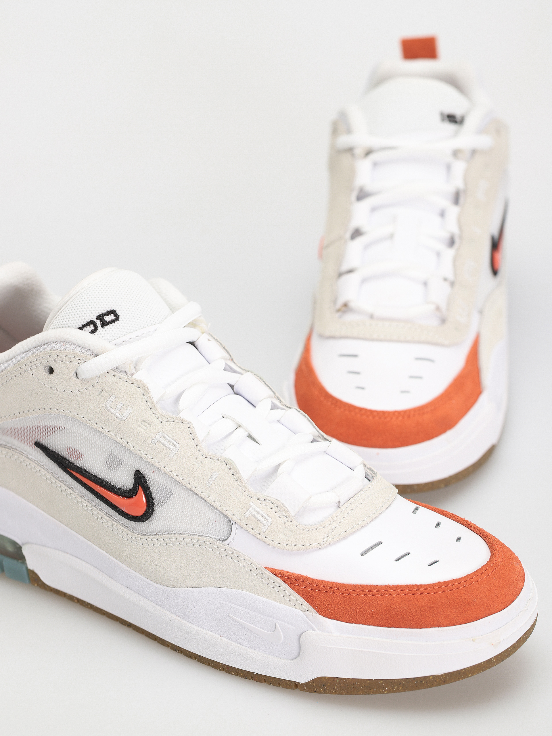 Boty Nike SB Ishod 2 (white/orange summit white black)