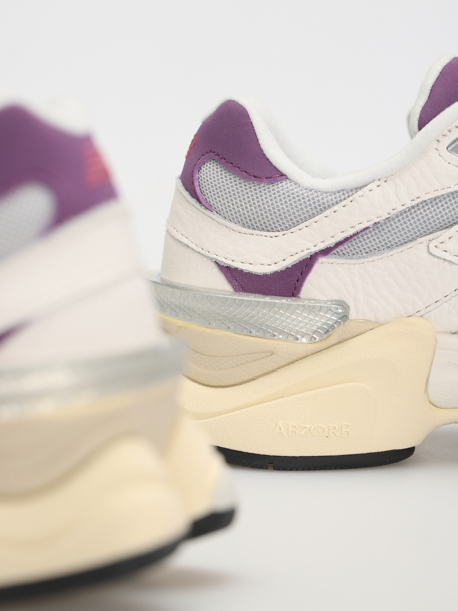 Boty New Balance 9060 (sea salt purple)
