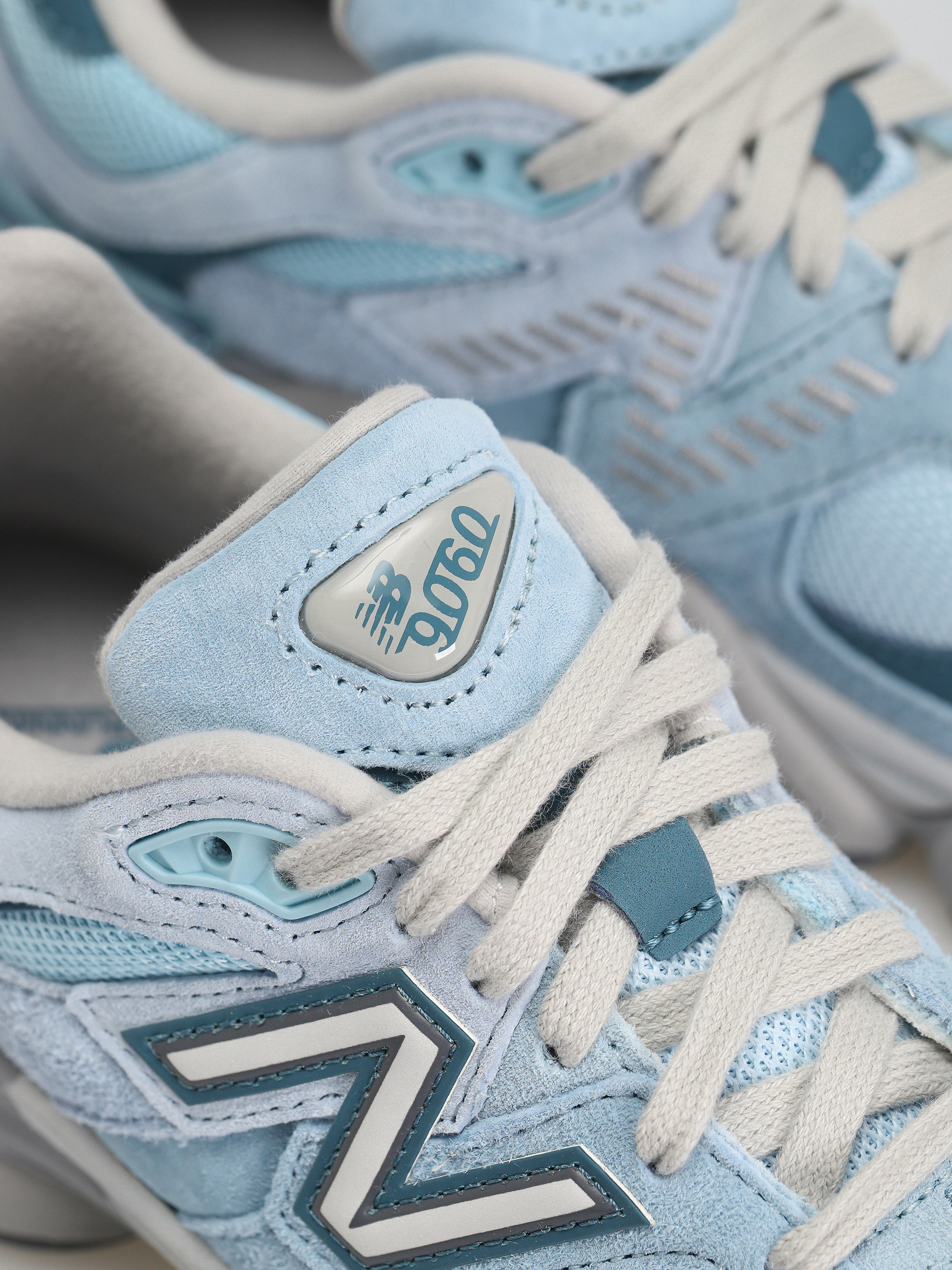 Boty New Balance 9060 (chrome blue)