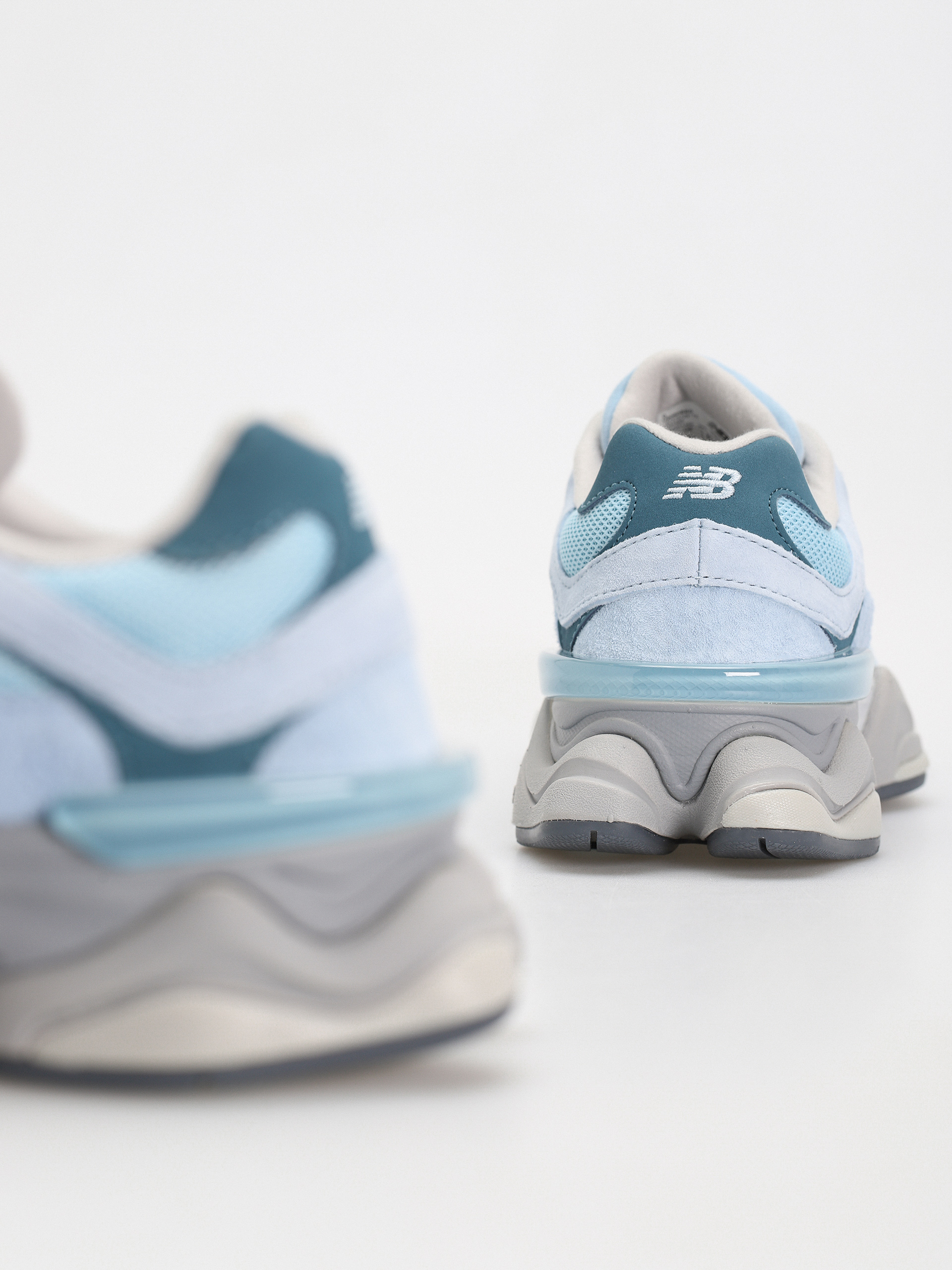 Boty New Balance 9060 (chrome blue)