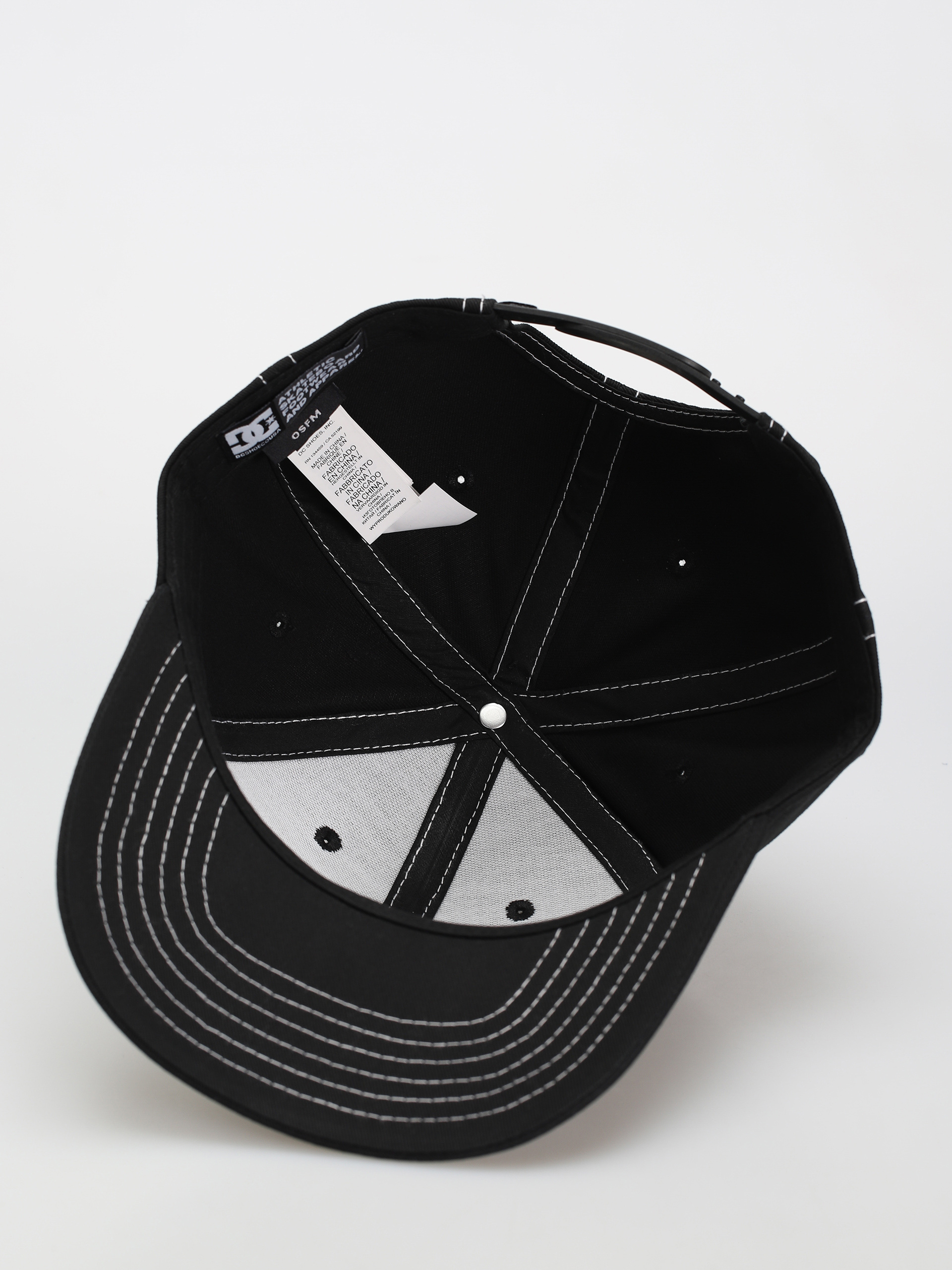 Kšiltovka  DC Dc Cap Star (black)