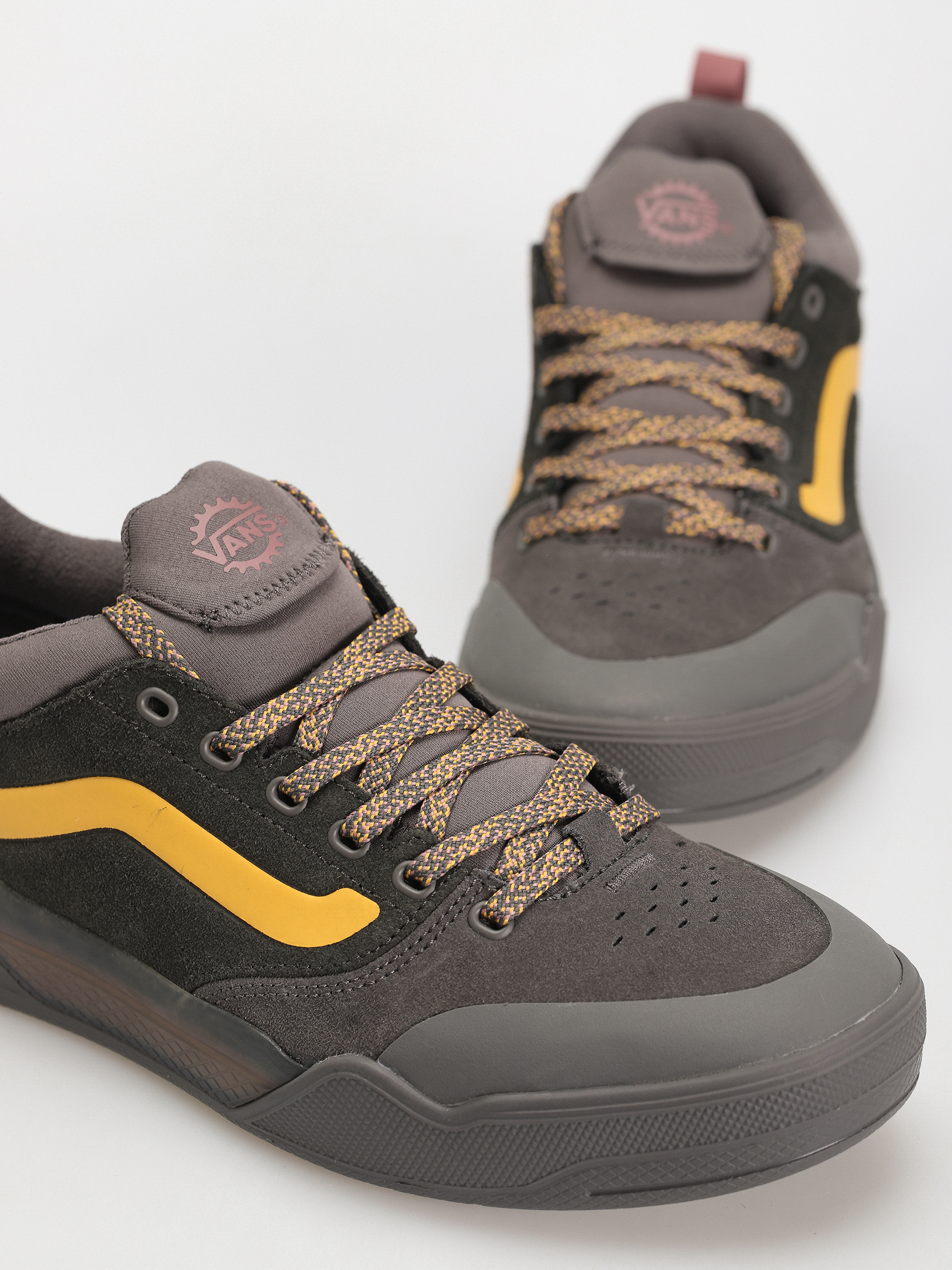 Boty Vans Bmx Peak (lewis mills charcoal grey)