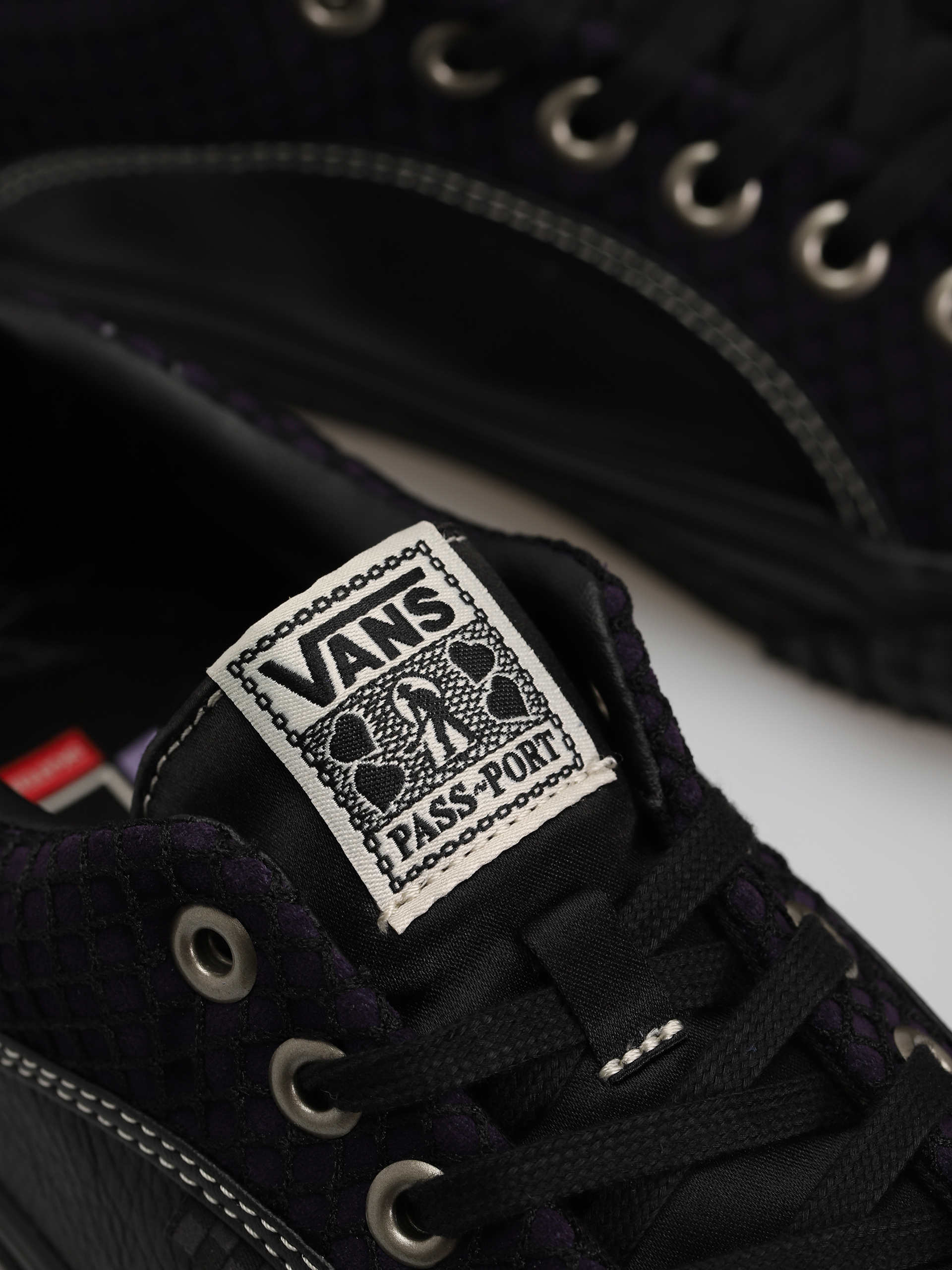 Boty Vans X Pass Port Skate Lampin (pass-port black/purple)