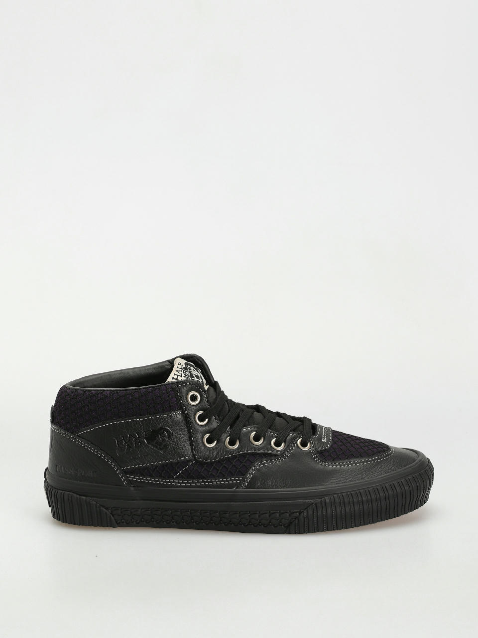 Boty Vans X Pass Port Skate Half Cab (pass-port black/purple)