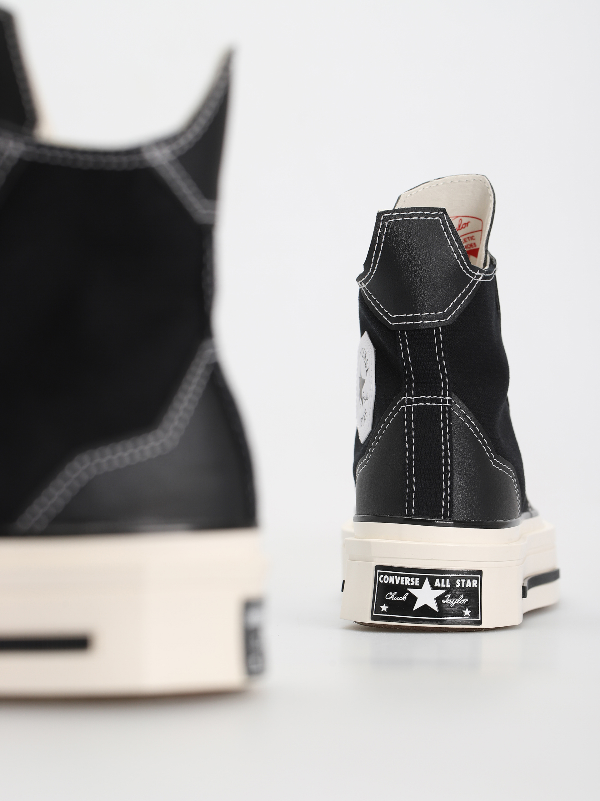 Tenisky Converse Chuck 70 De Luxe Squared Hi (black)