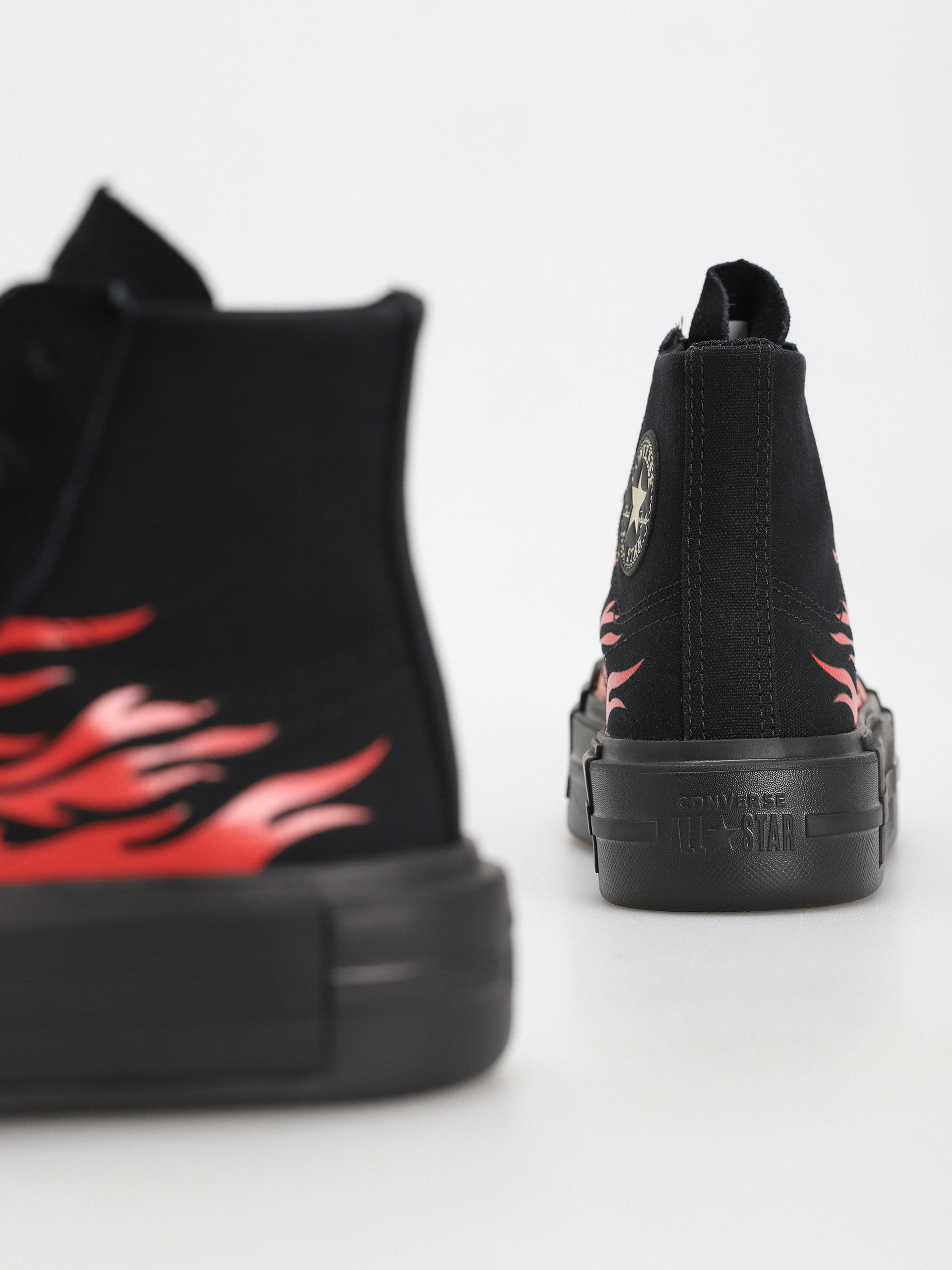 Tenisky Converse Chuck Taylor All Star Cruise Hi (flames/black)