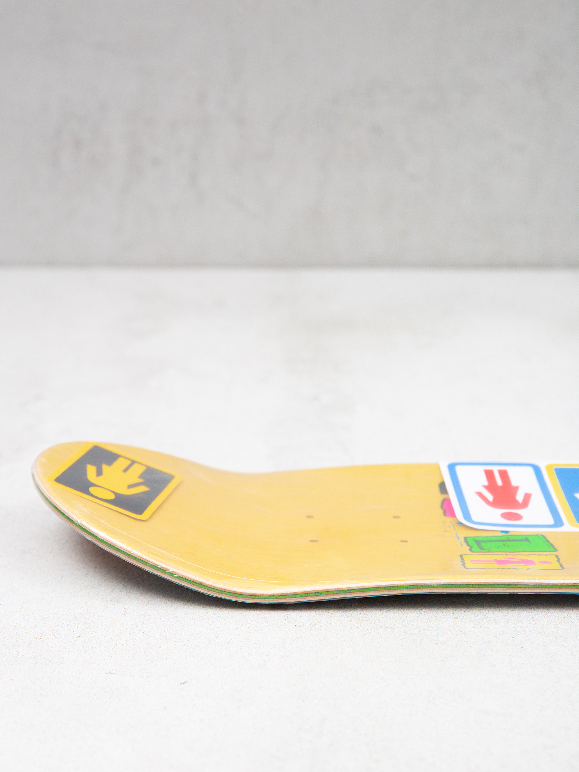 Deska Girl Skateboard Geering Out To Lunch (black)