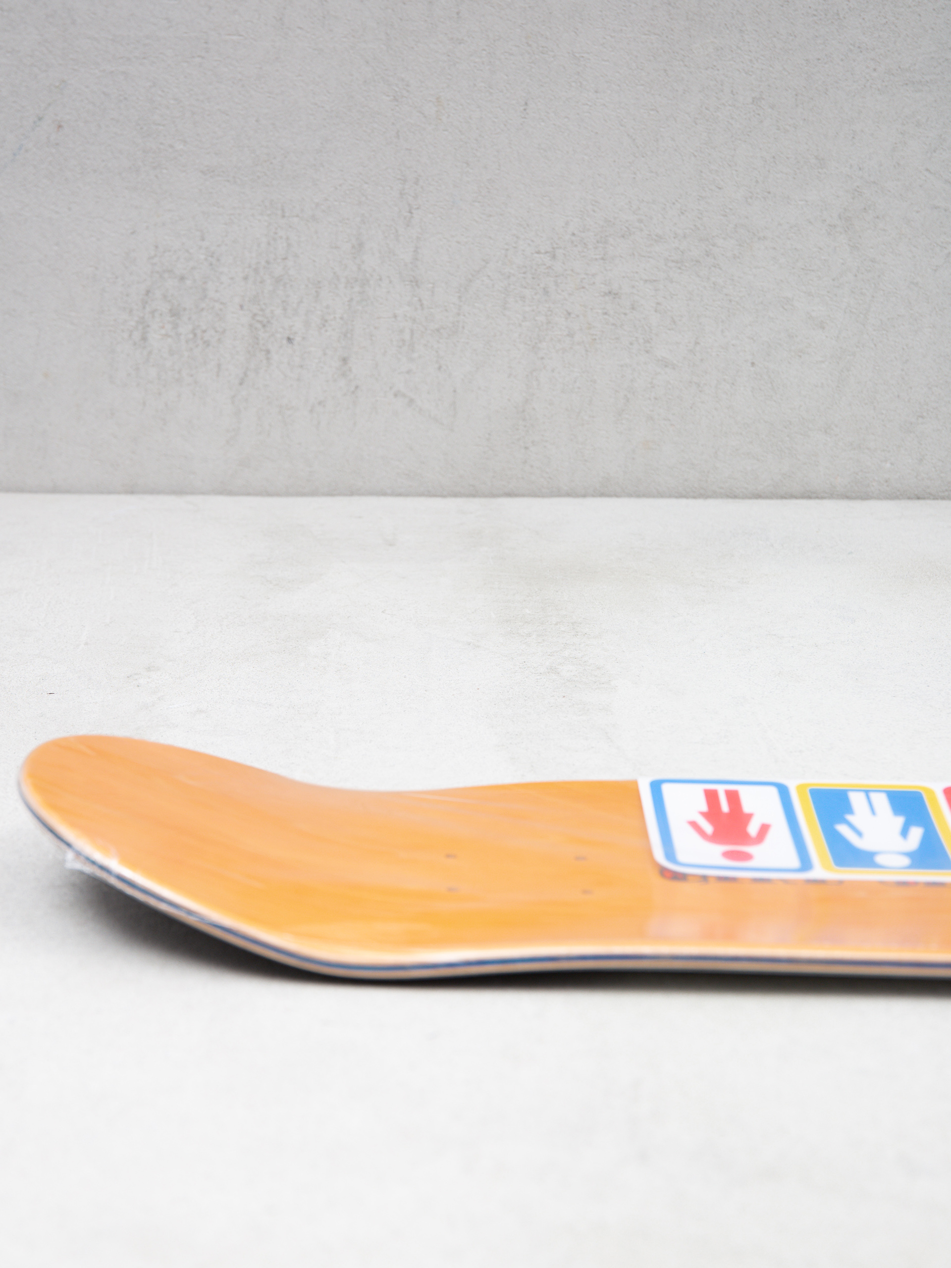 Deska Girl Skateboard Gass Mans Ruin (white/black/yellow)