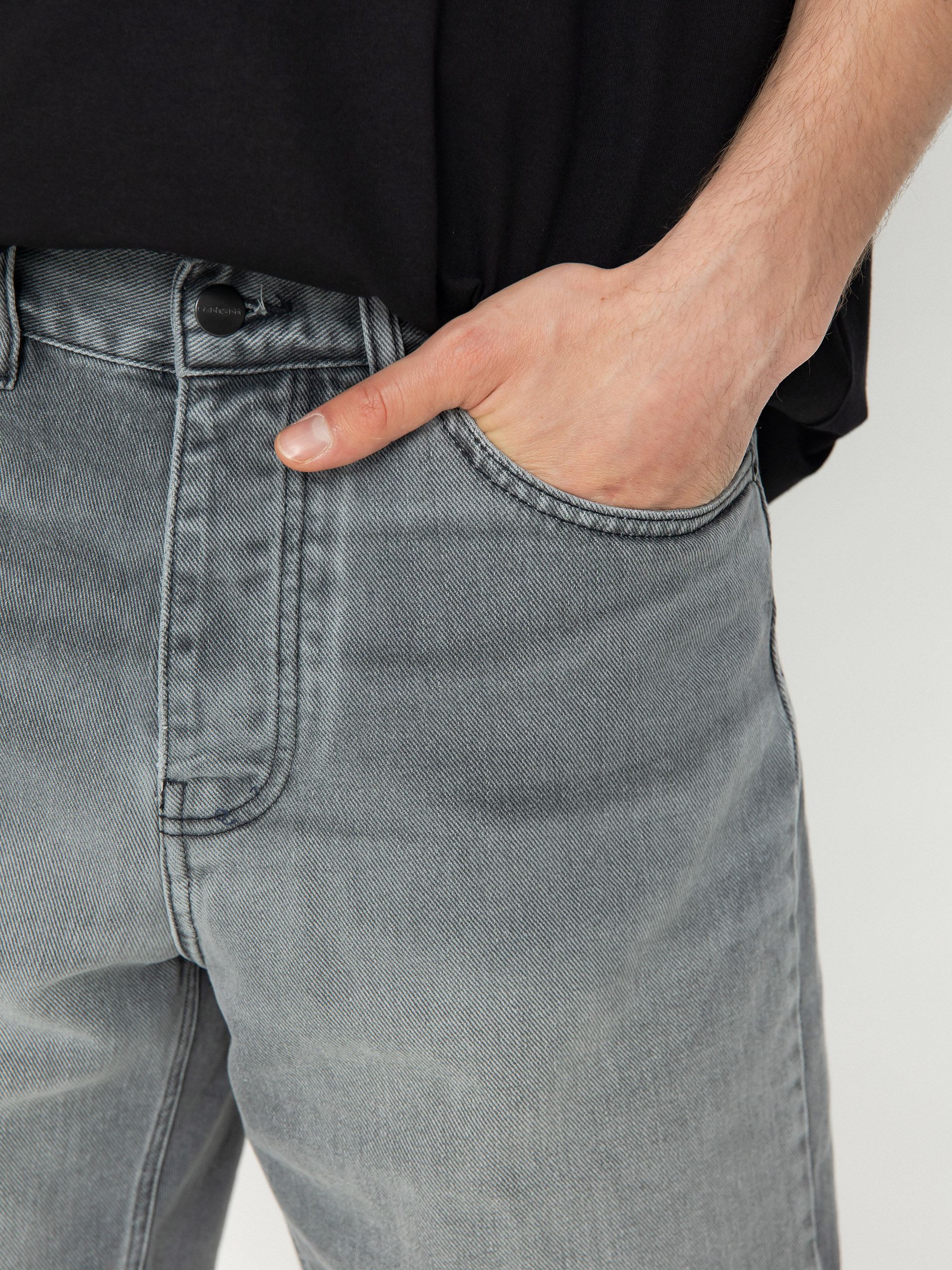 Kraťasy Carhartt WIP Newel (black)