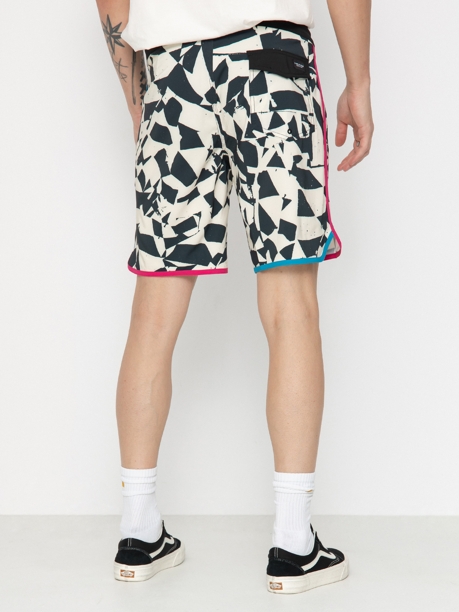 Plážové kraťasy Volcom Lido Print Scallop Mod 19 (black white)