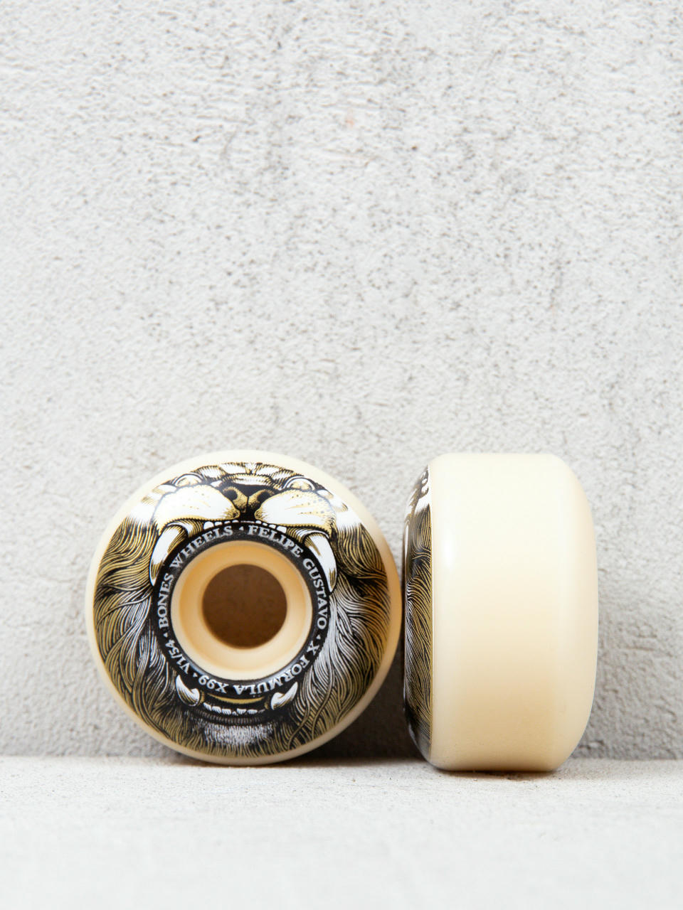 Kolečka Bones X Formula Gustavo Mane Event V1 Standard 99A (natural/gold/black)