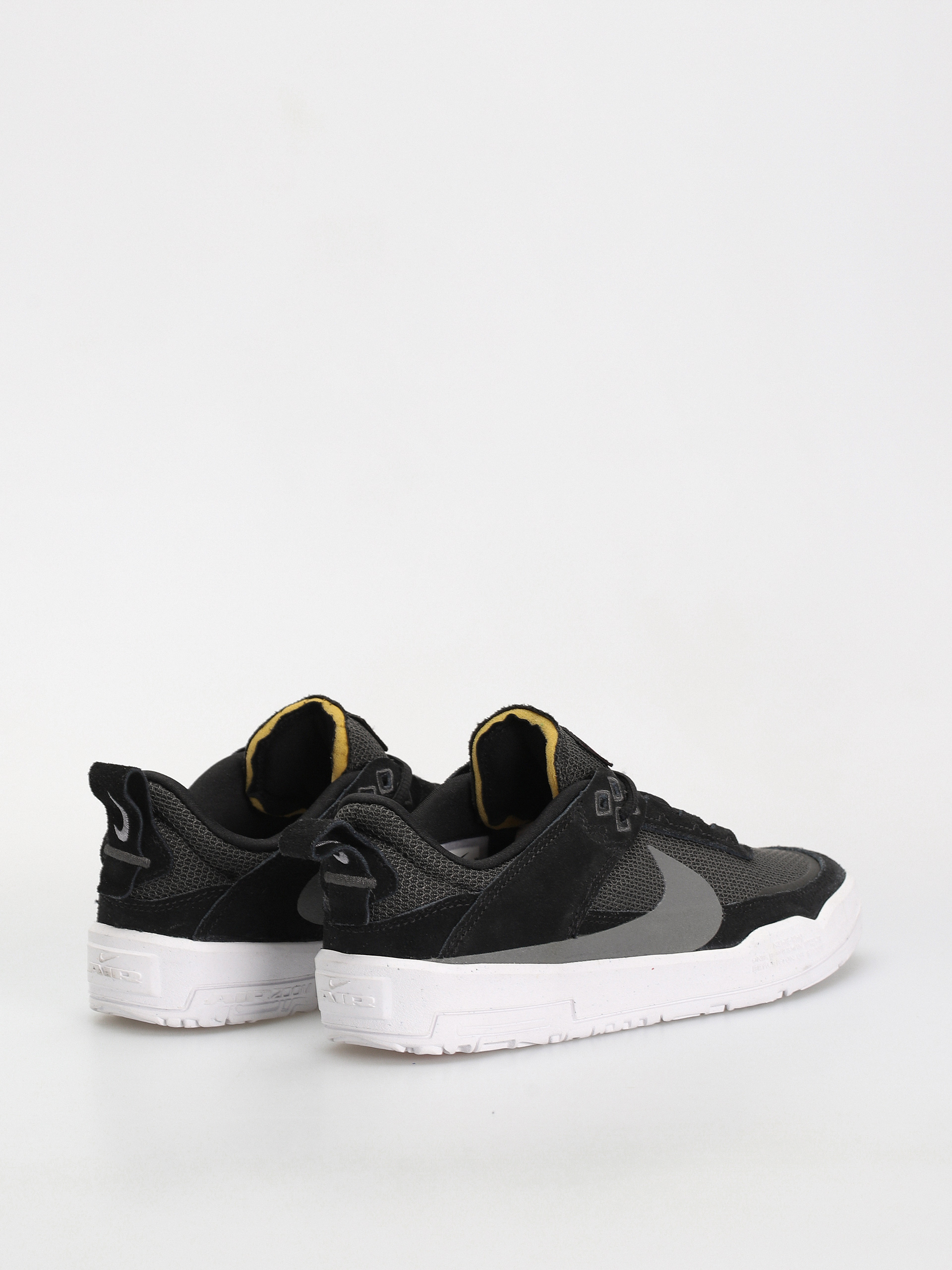 Boty Nike SB Day One JR (black/cool grey anthracite alchemy pink)
