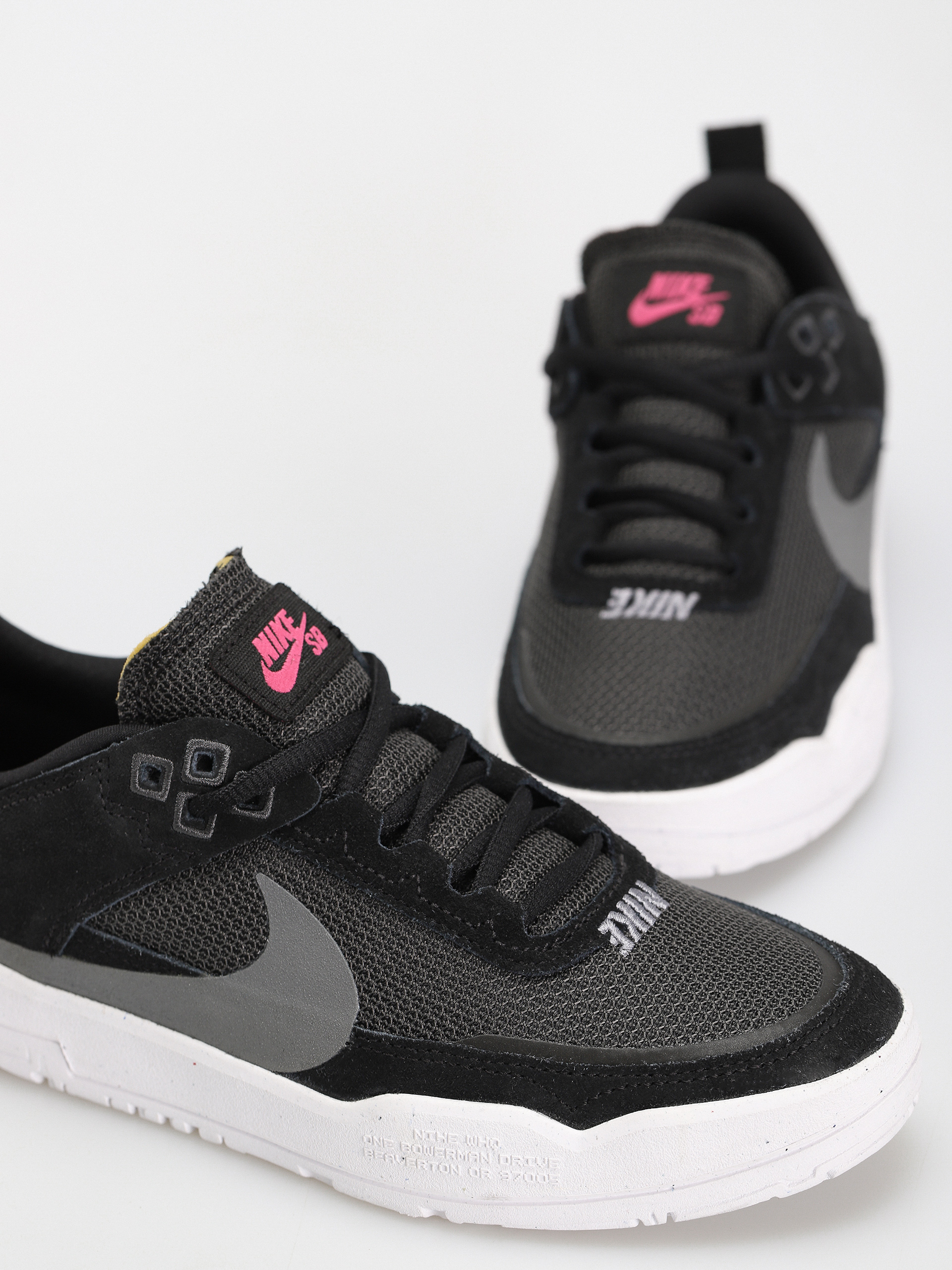 Boty Nike SB Day One JR (black/cool grey anthracite alchemy pink)