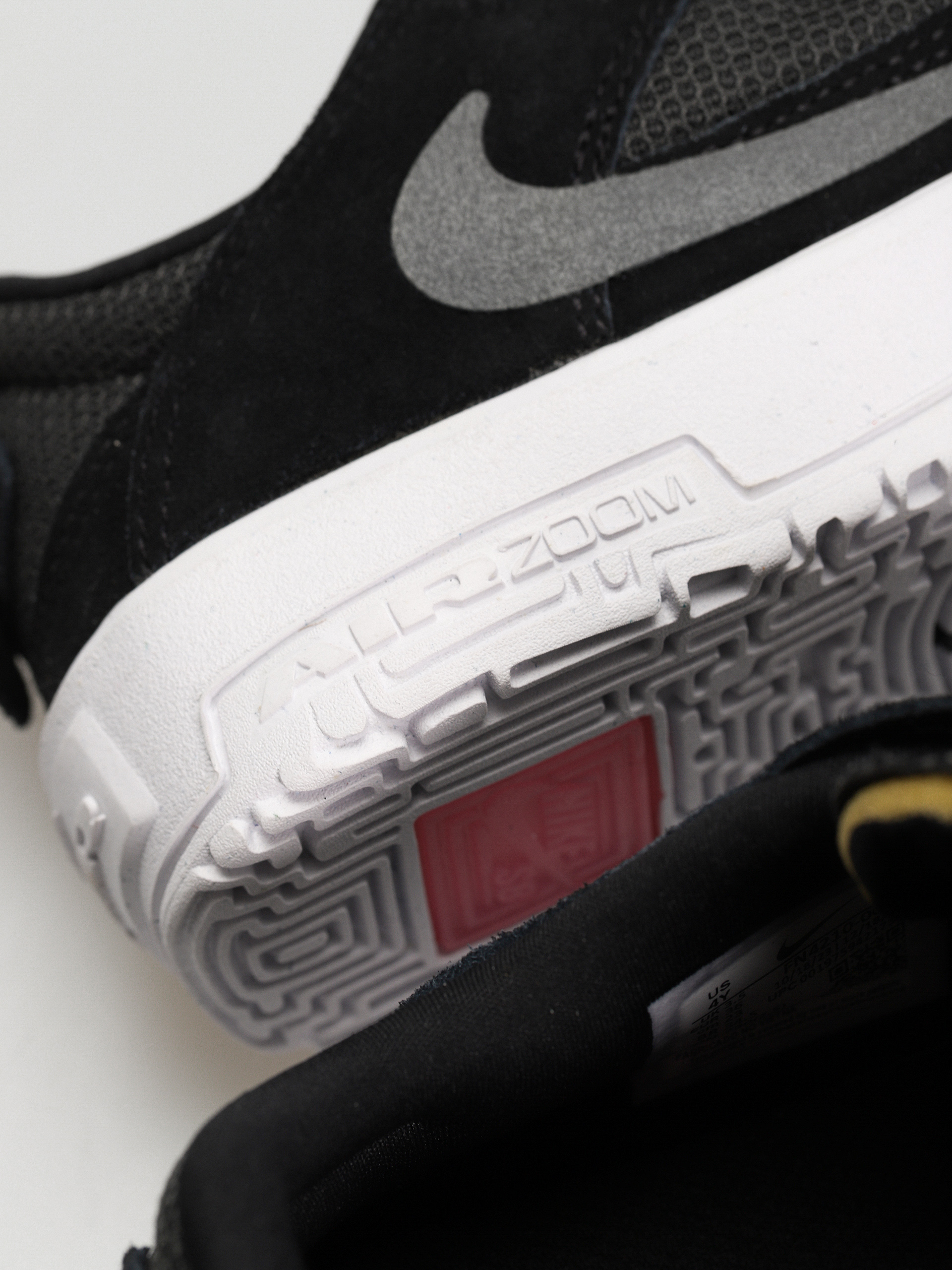 Boty Nike SB Day One JR (black/cool grey anthracite alchemy pink)