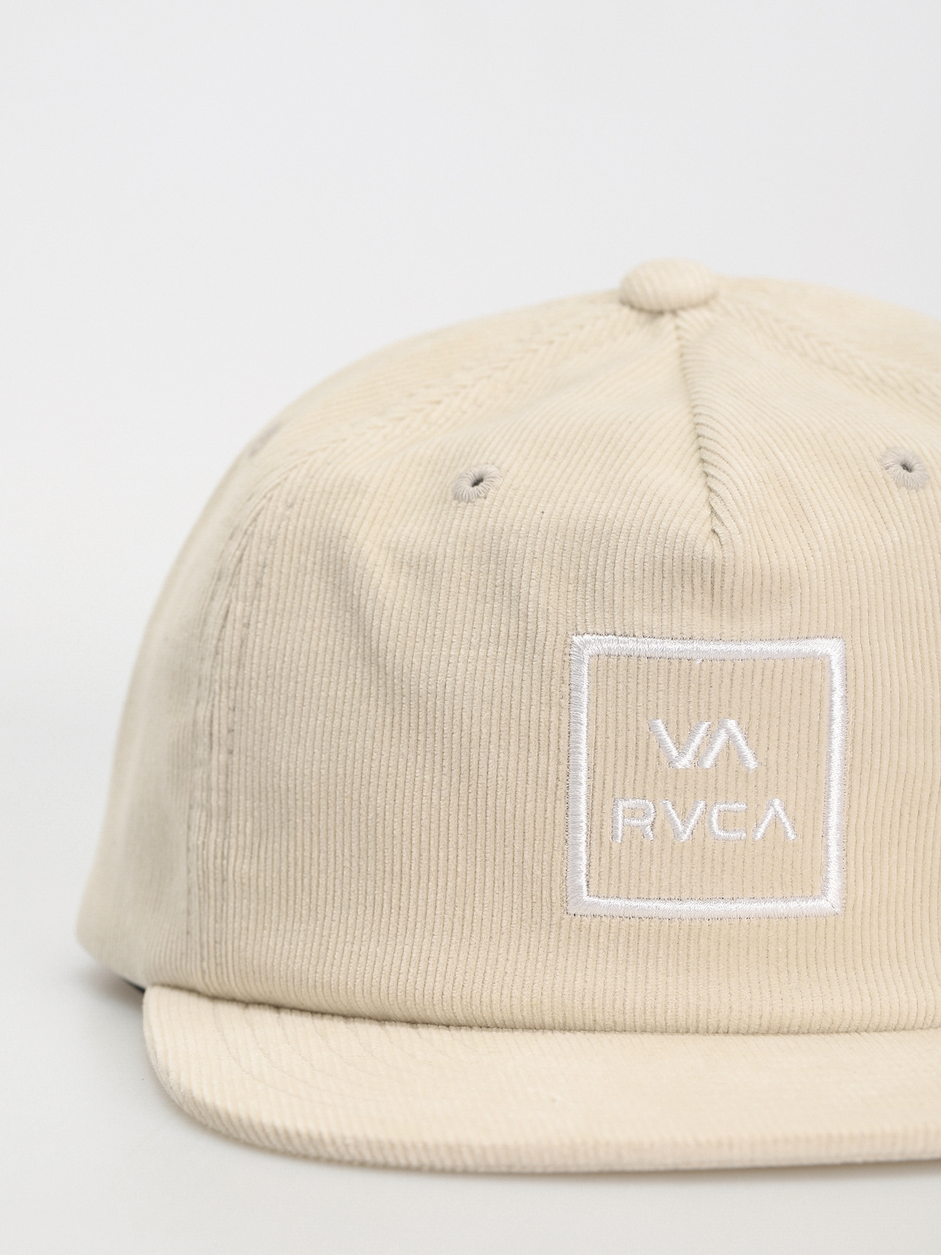 Kšiltovka  RVCA Freeman Snapback (latte)