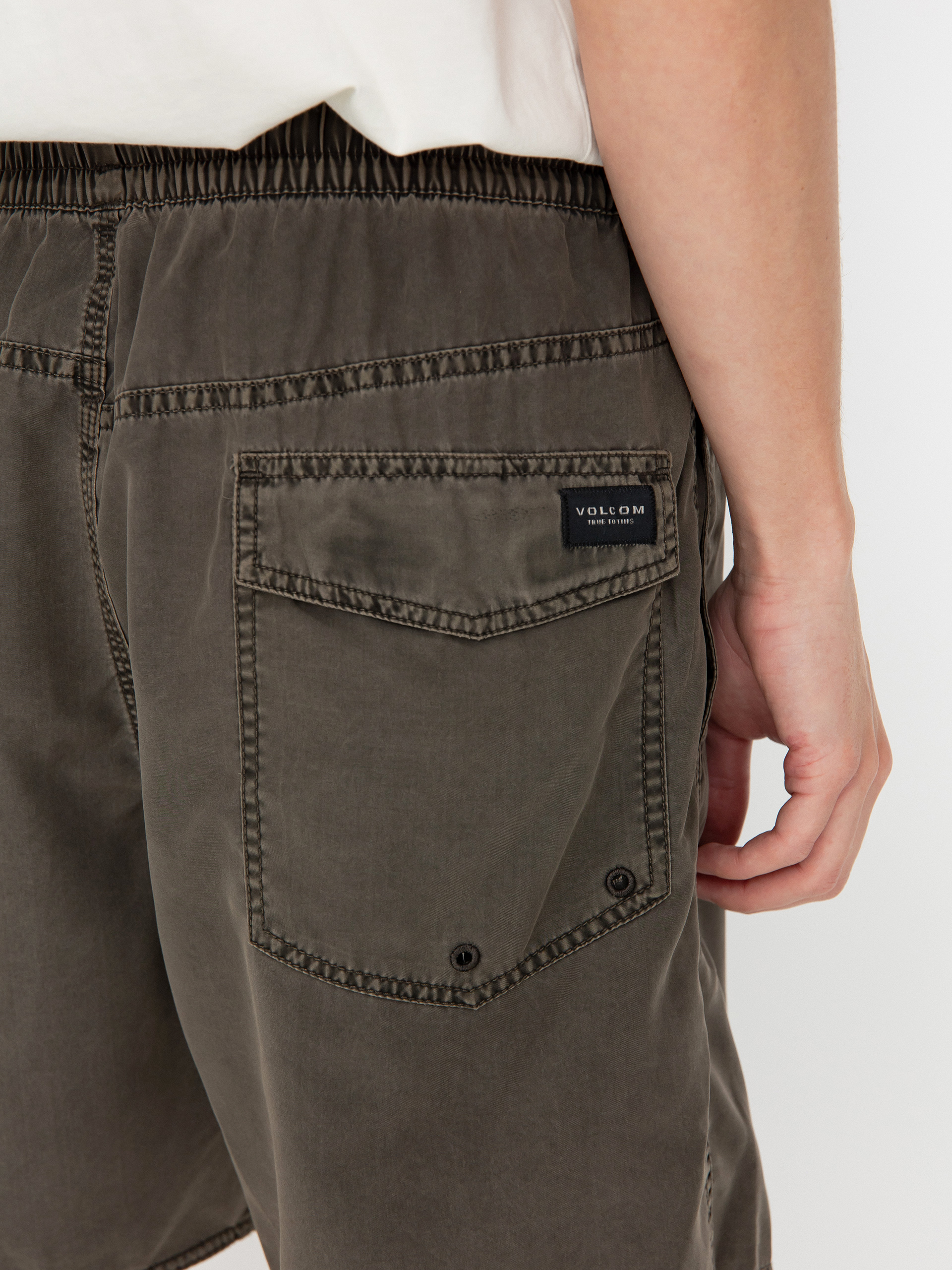 Kraťasy Volcom Center 17 (wren)