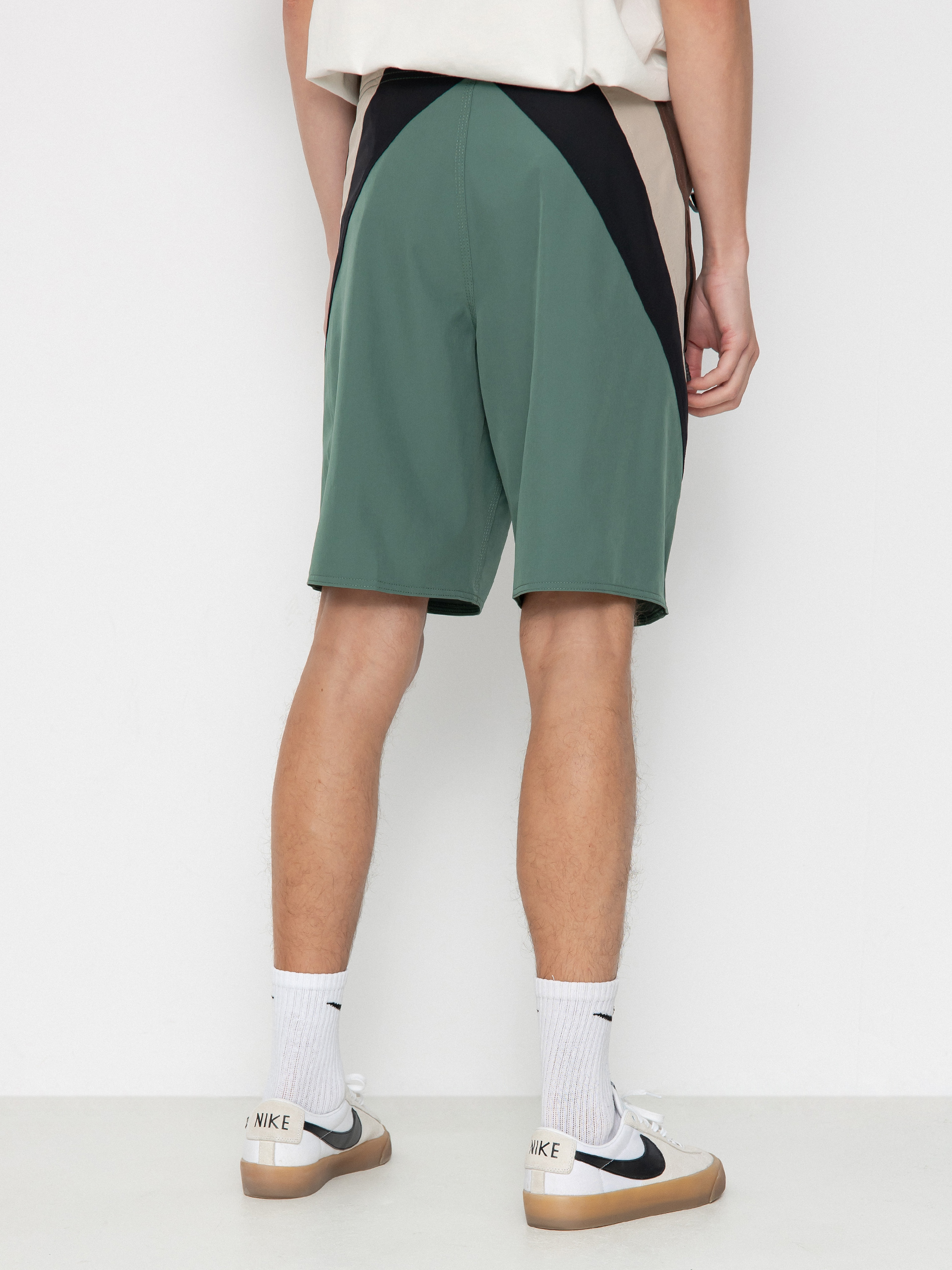 Plážové kraťasy Volcom Surf Vitals J Robinson Mod 20 (fir green)