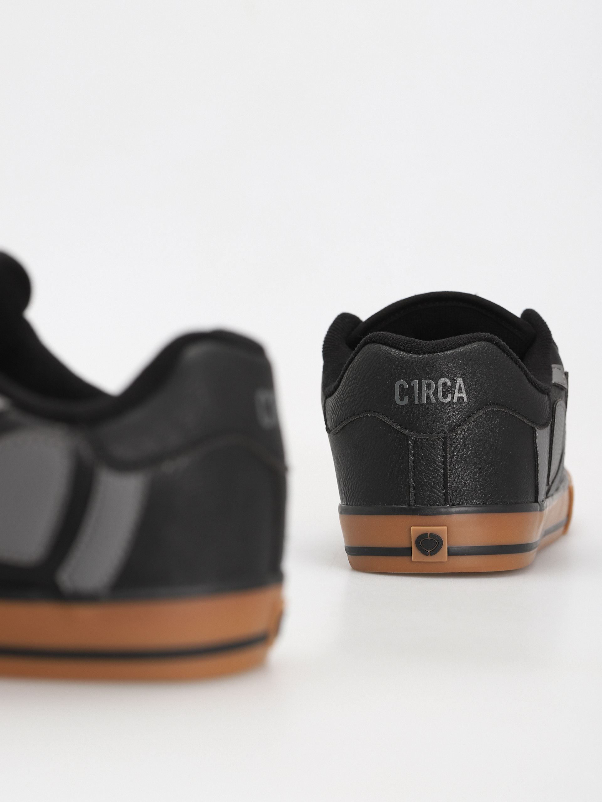 Boty Circa 211 Vulc Bold (black/grey/gum)