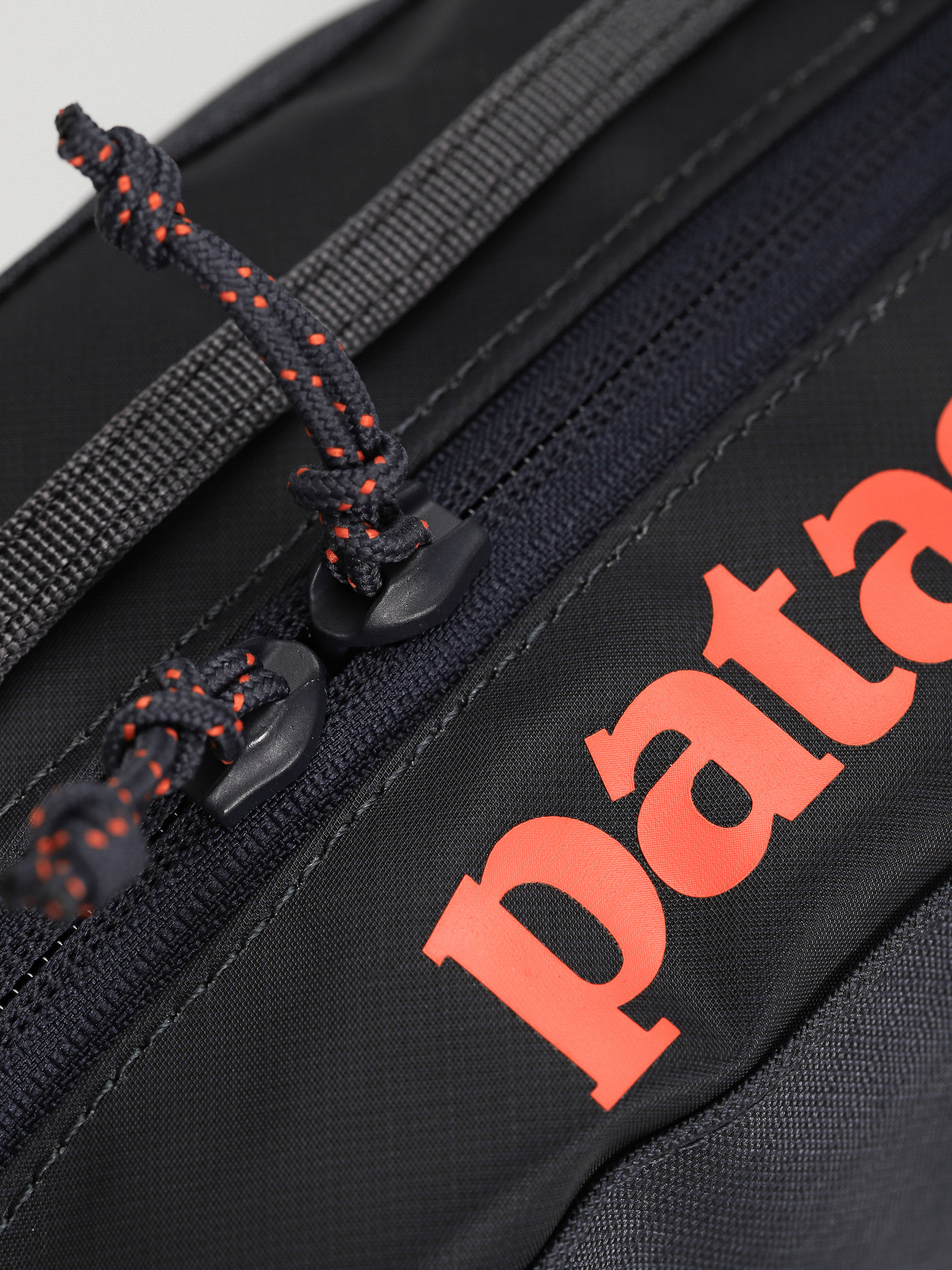 Kosmetická taška Patagonia Black Hole Cube 3L (smolder blue)