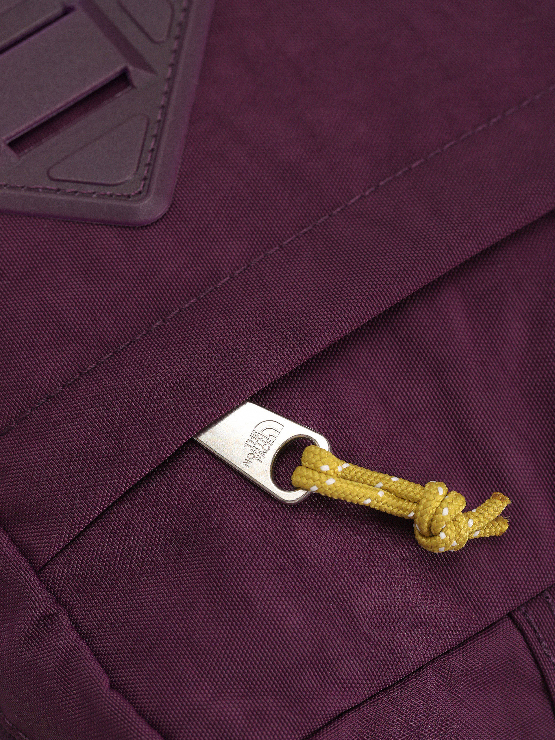 Taška The North Face Berkeley Crossbody (black currant purple/ye)