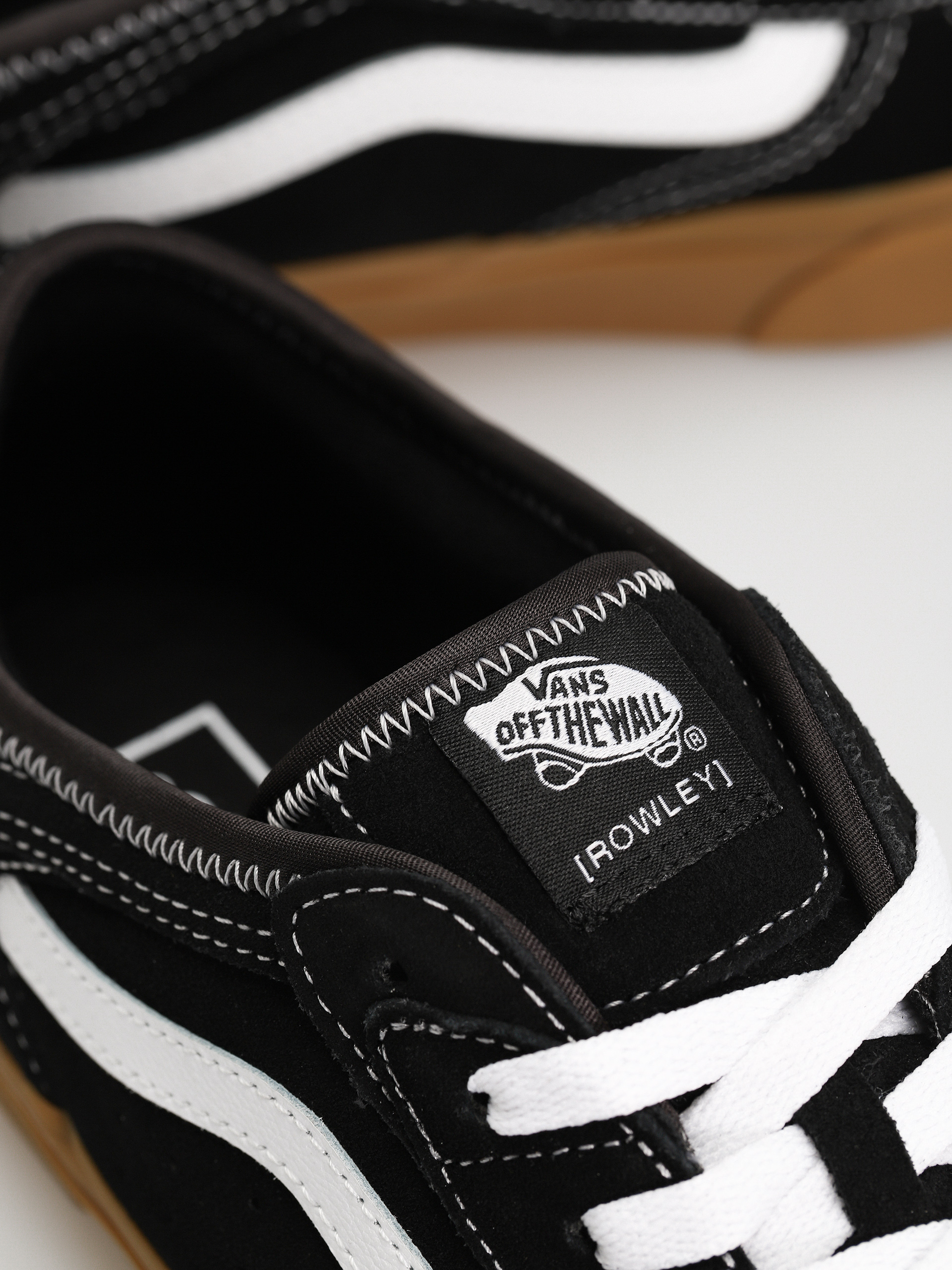 Boty Vans Rowley Classic (black/white/gum)