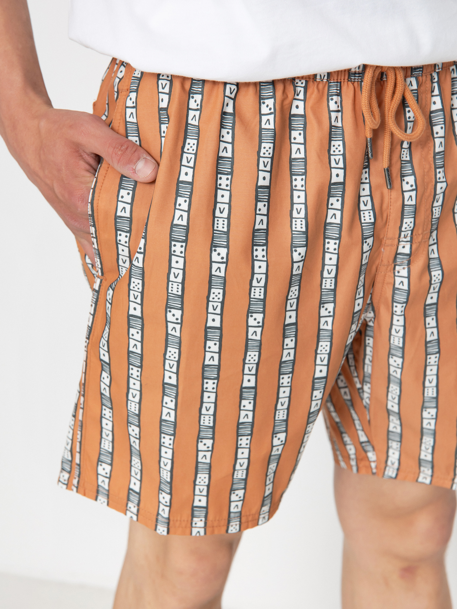 Plážové kraťasy RVCA Perry Elastic (adobe)