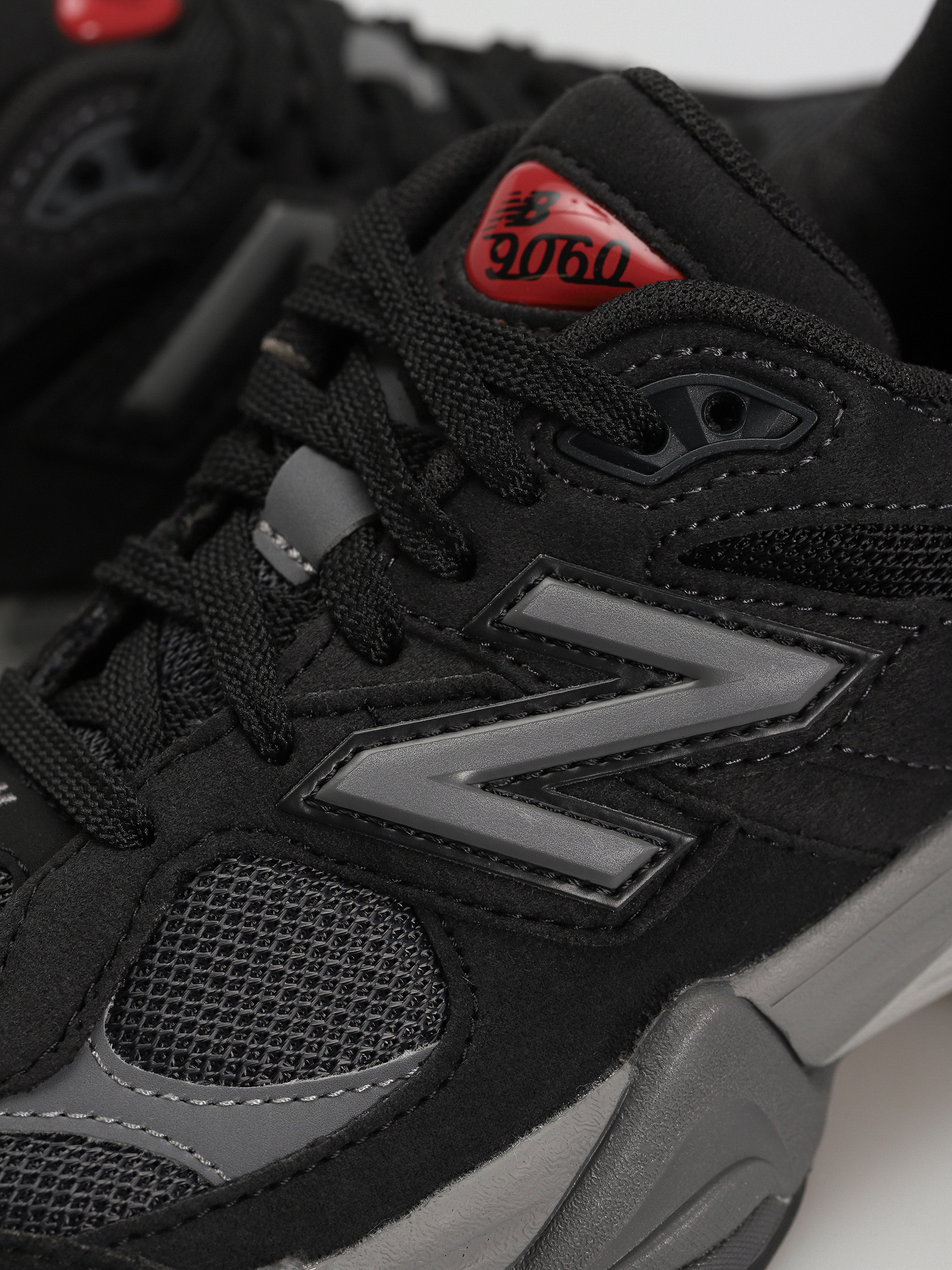 Boty New Balance 9060 JR (black)