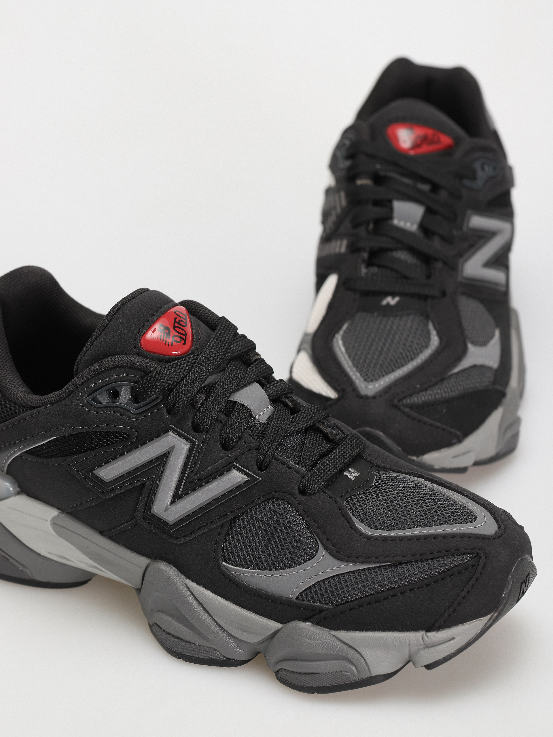 Boty New Balance 9060 JR (black)