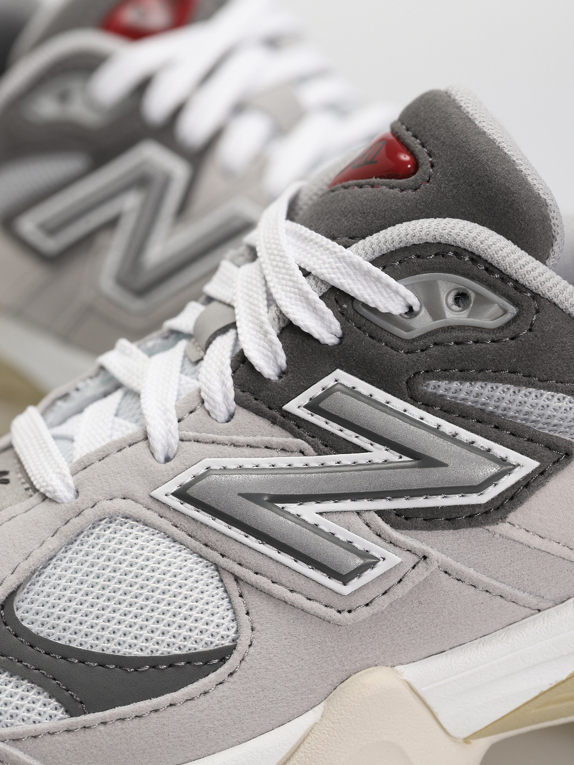 Boty New Balance 9060 JR (raincloud)
