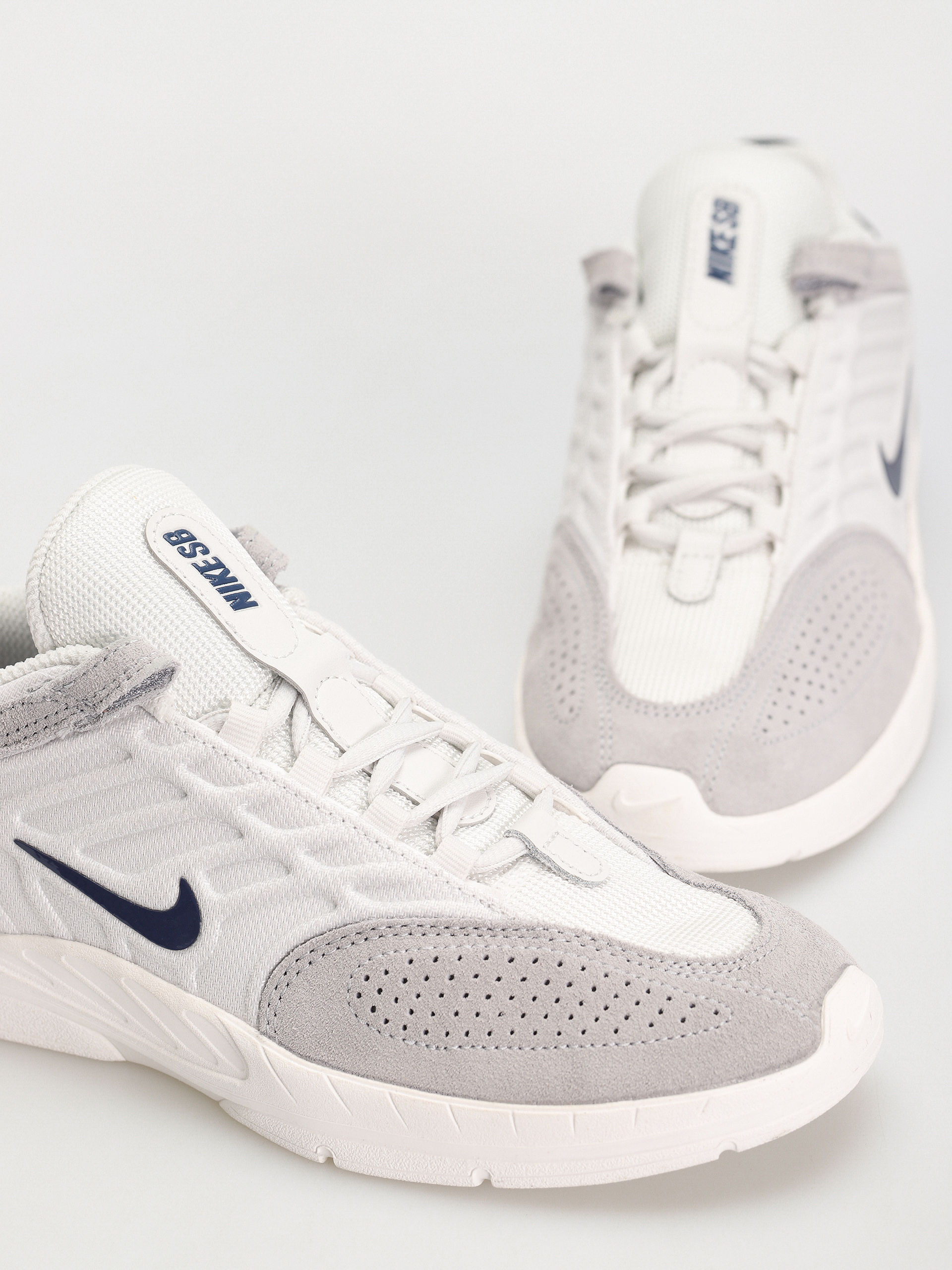 Boty Nike SB Vertebrae (platinum tint/midnight navy wolf grey)