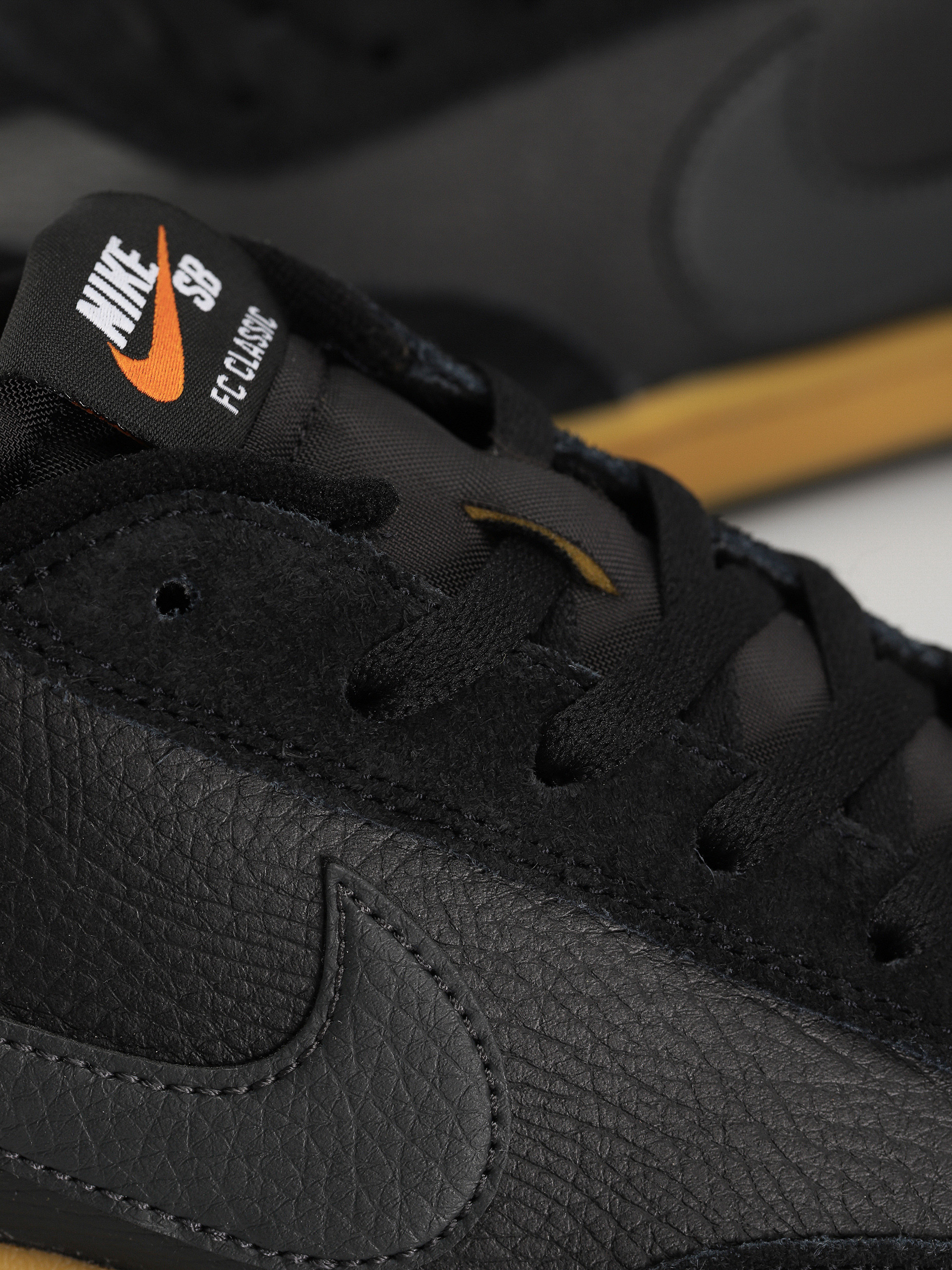 Nike SB Boty Sb Fc Classic (black/anthracite black vivid orange)