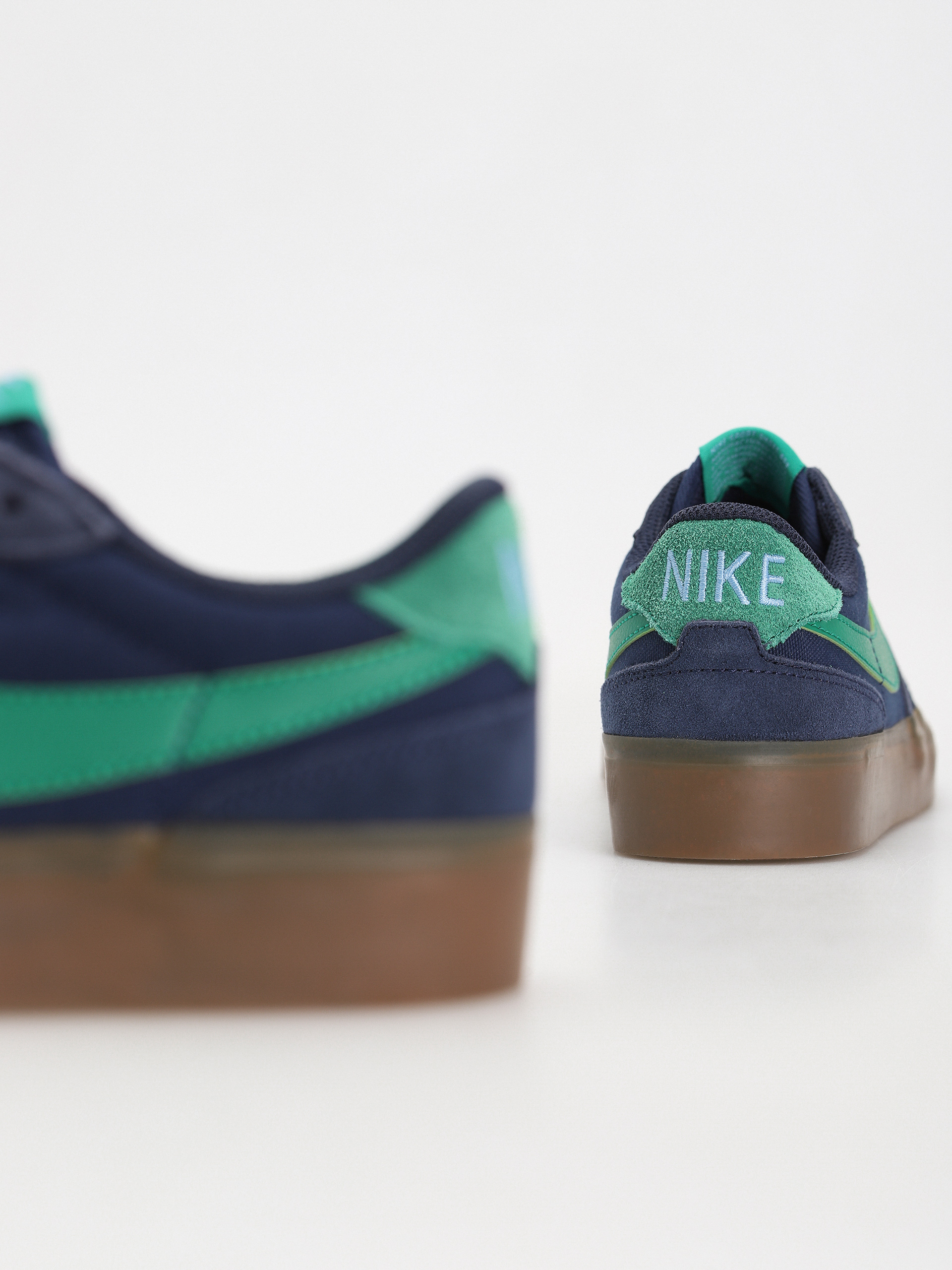 Boty Nike SB Zoom Pogo Plus (midnight navy/malachite obsidian)