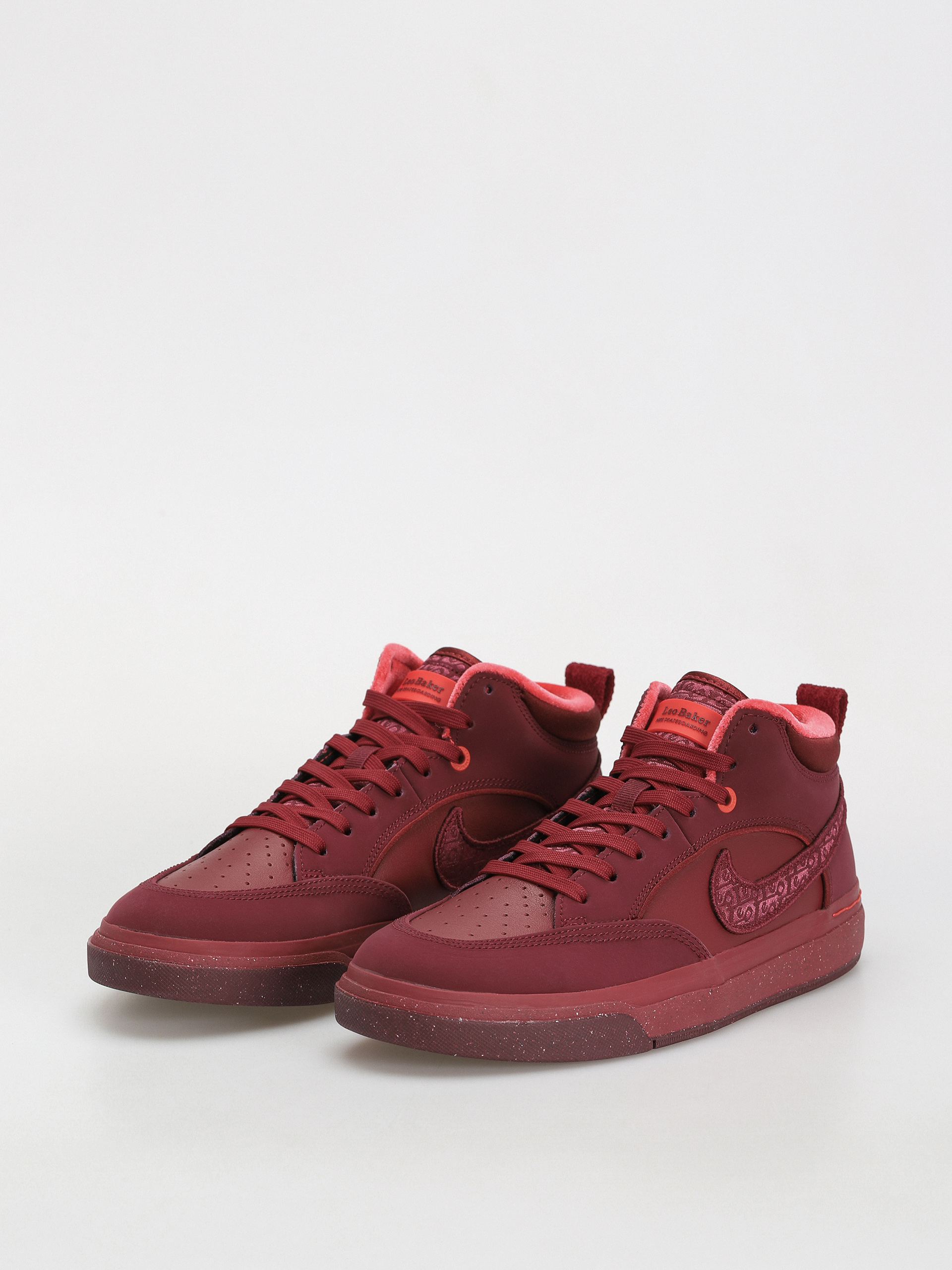 Boty Nike SB React Leo Prm (dark beetroot/dark beetroot team red)