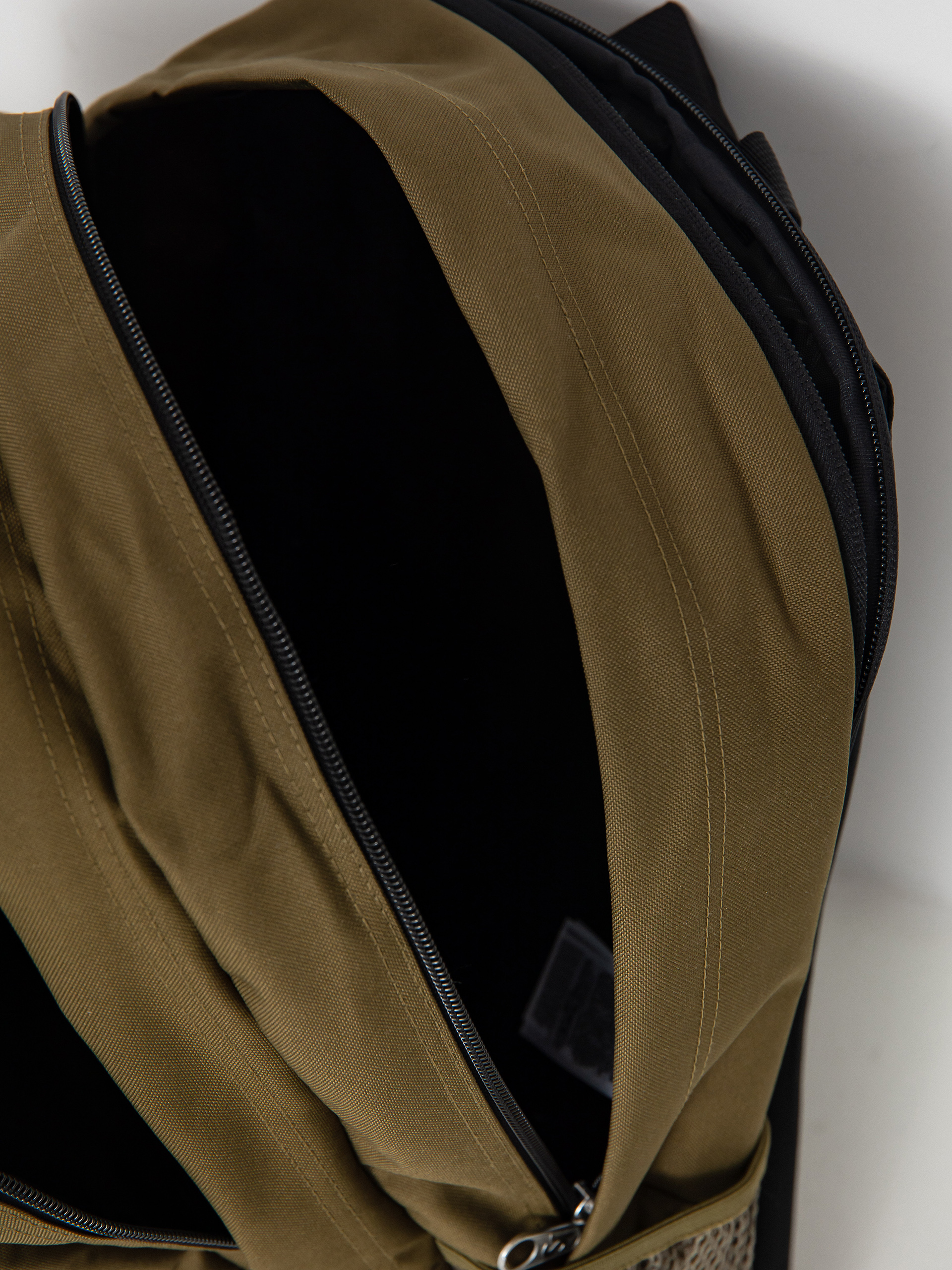 Batoh JanSport Big Student (army green)